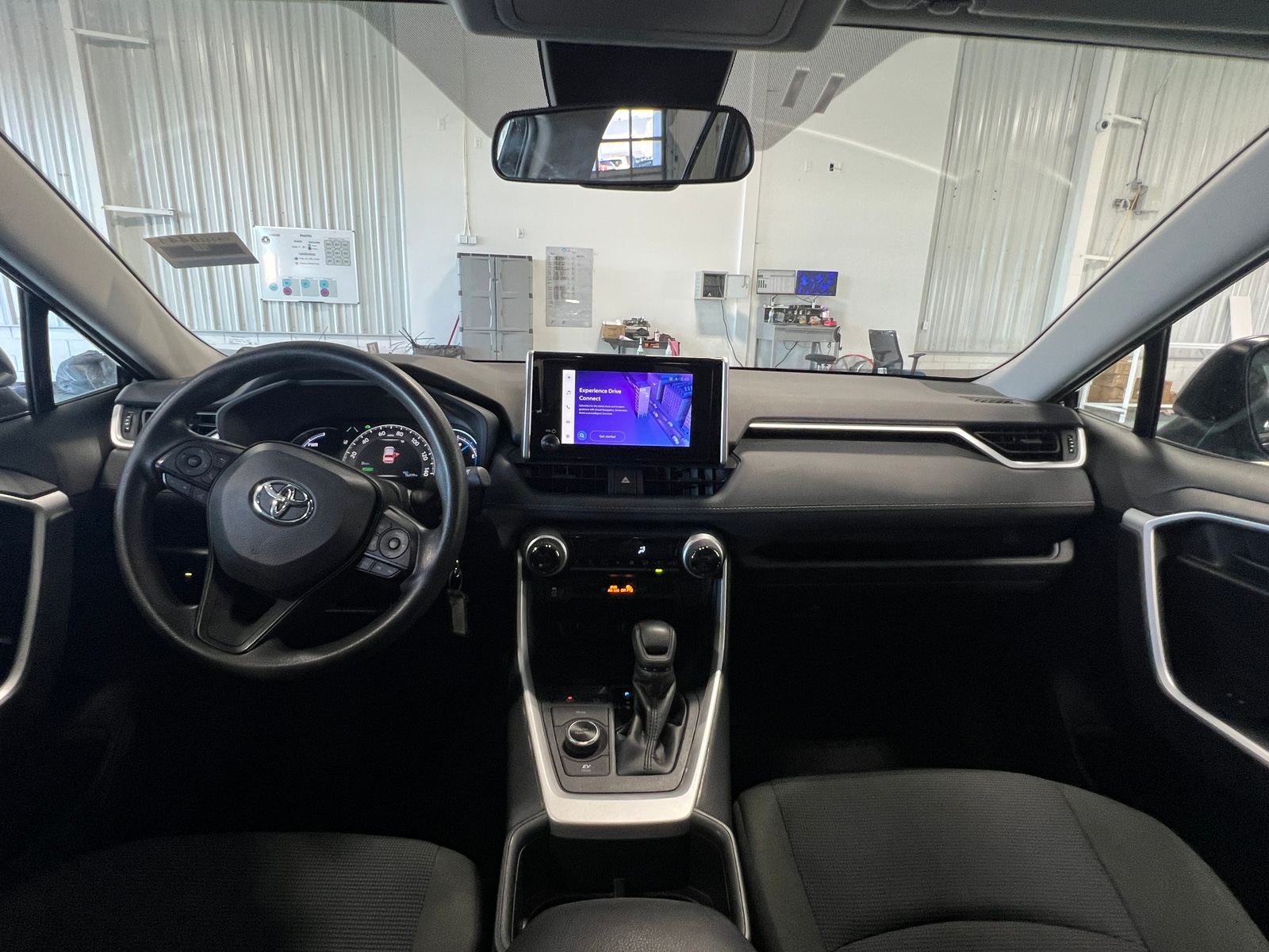 Thumbnail: 2025 Toyota RAV4 - 3