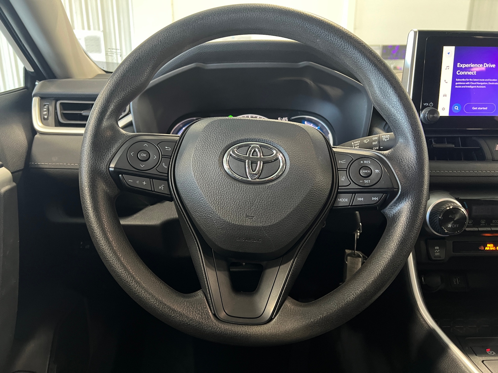 Thumbnail: 2025 Toyota RAV4 - 5