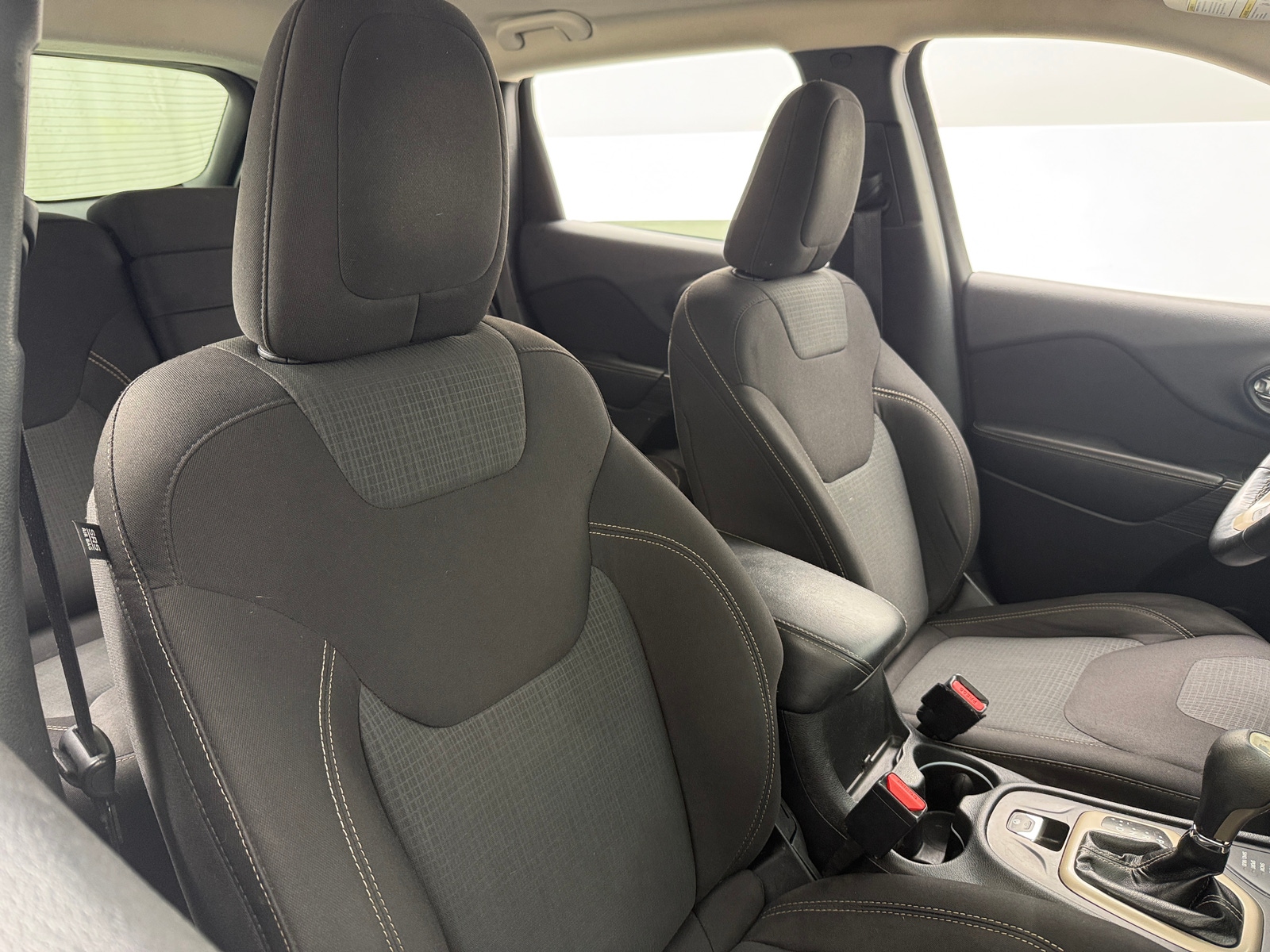 Thumbnail: 2016 Jeep Cherokee - 2