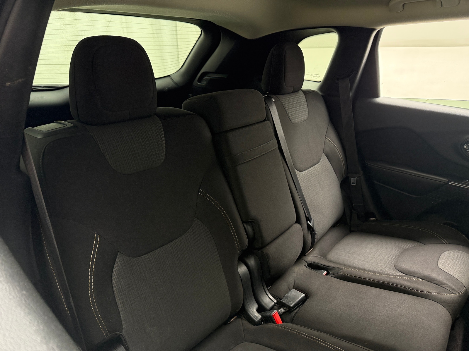 Thumbnail: 2016 Jeep Cherokee - 6