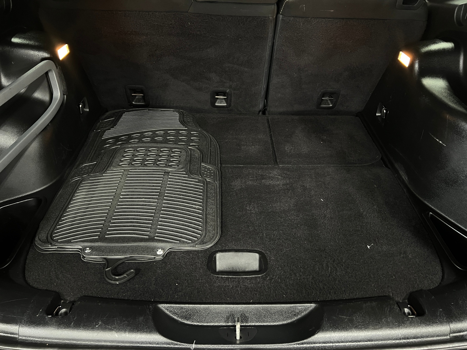 Thumbnail: 2016 Jeep Cherokee - 7