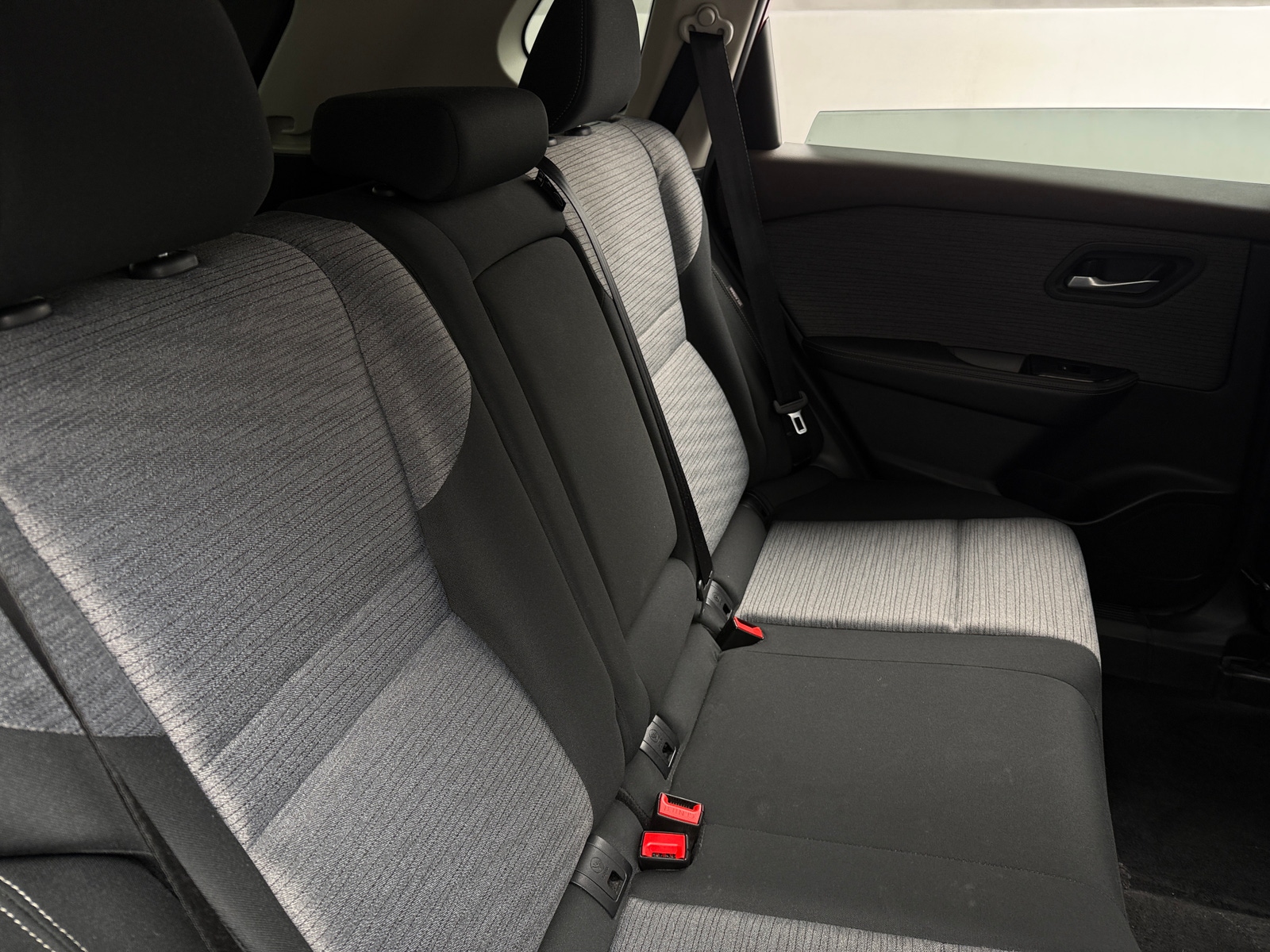 Thumbnail: 2023 Nissan Rogue - 6