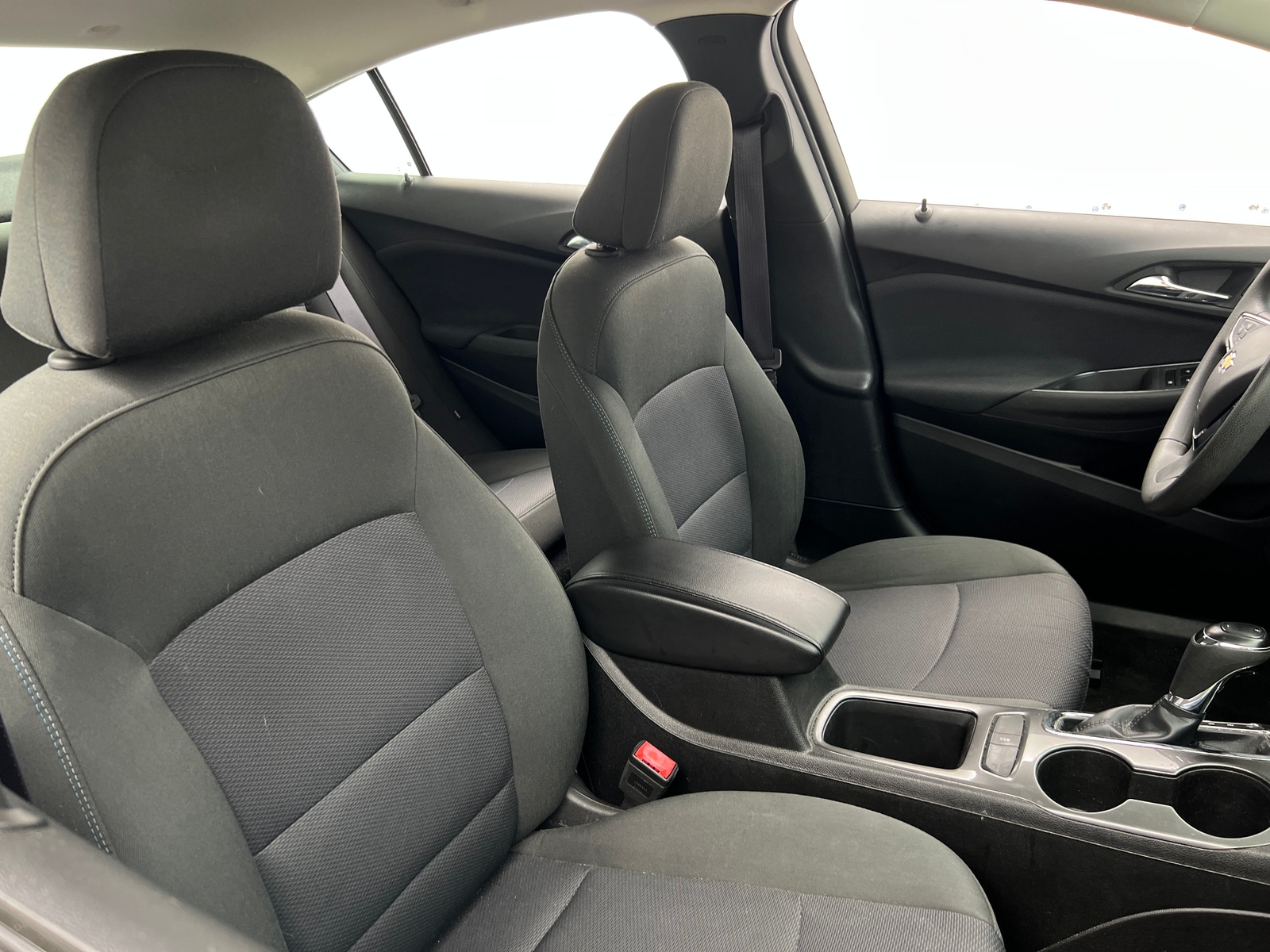 Thumbnail: 2017 Chevrolet Cruze - 2