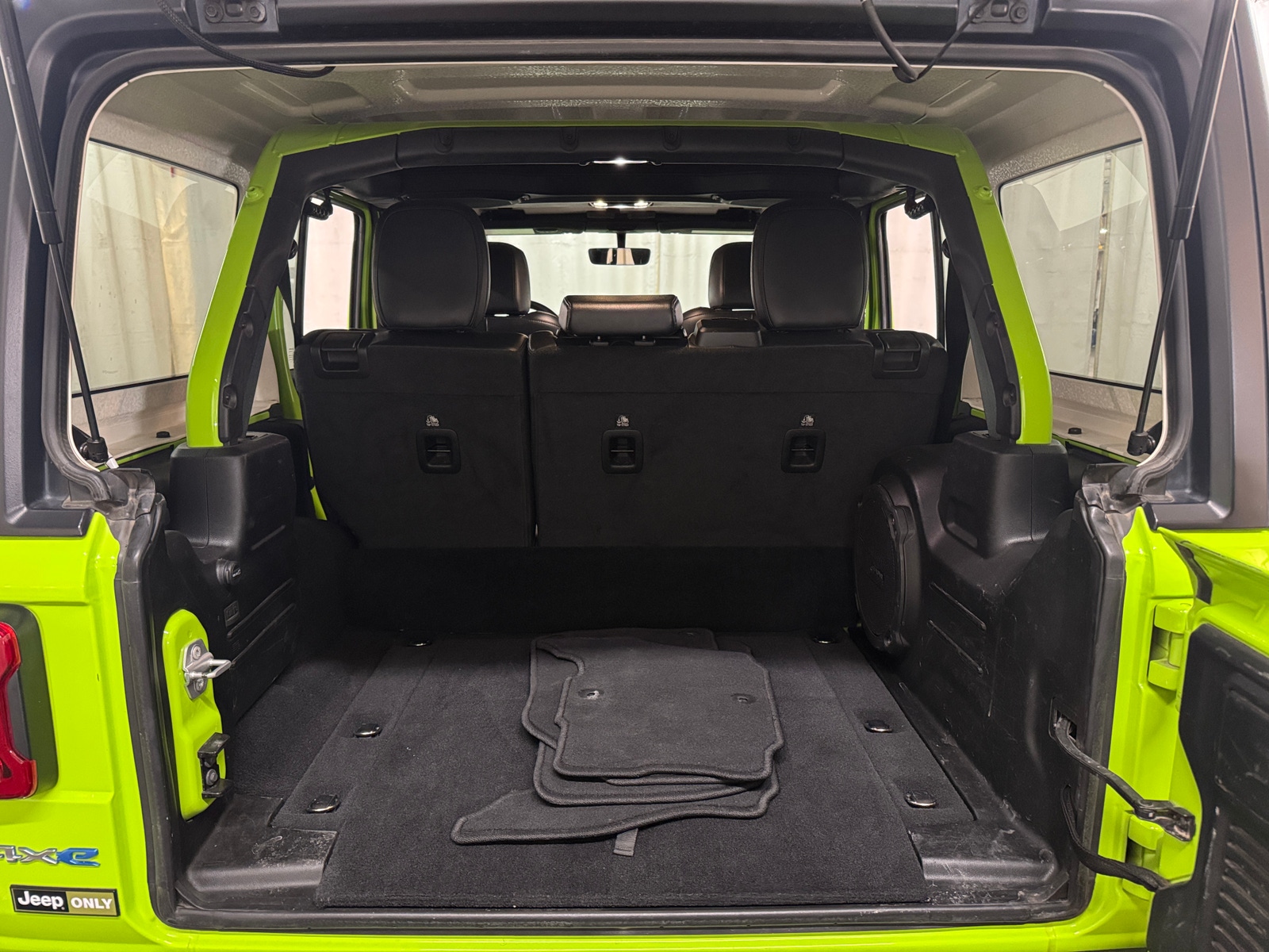 Thumbnail: 2021 Jeep Wrangler - 6