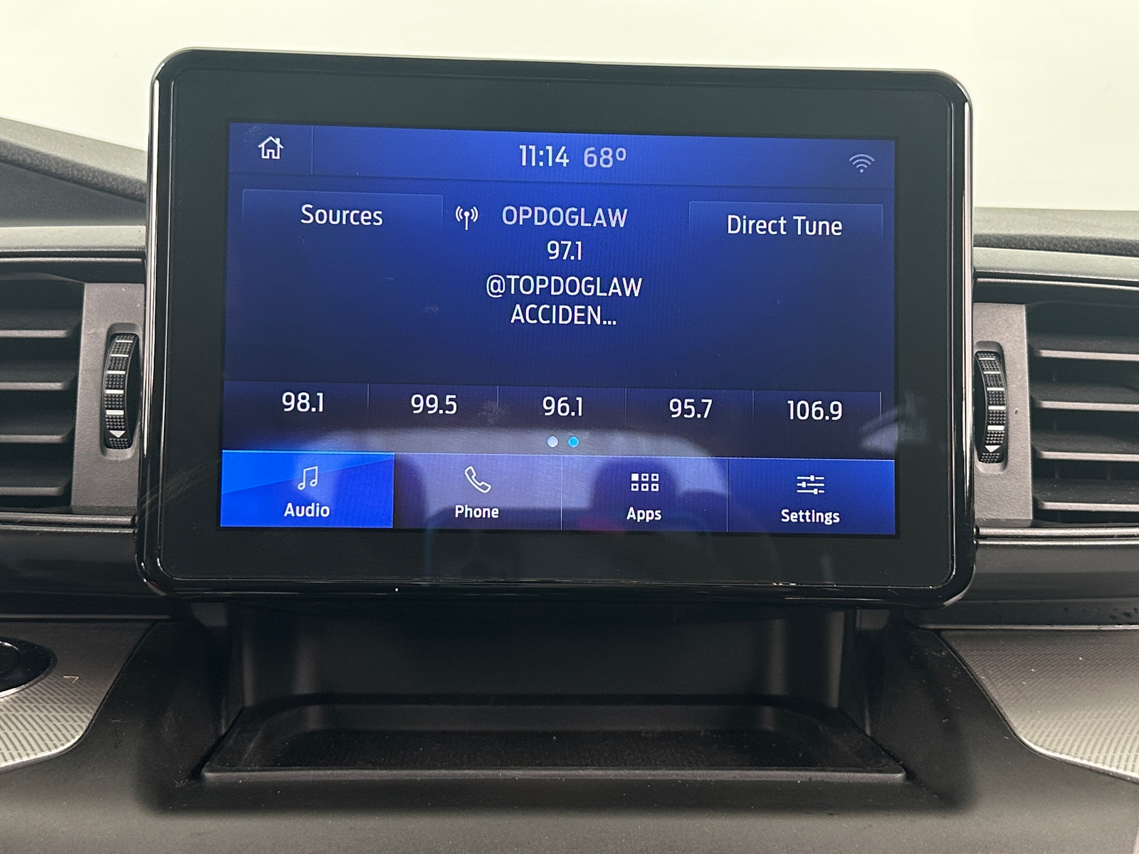 Thumbnail: 2020 Ford Explorer - 4