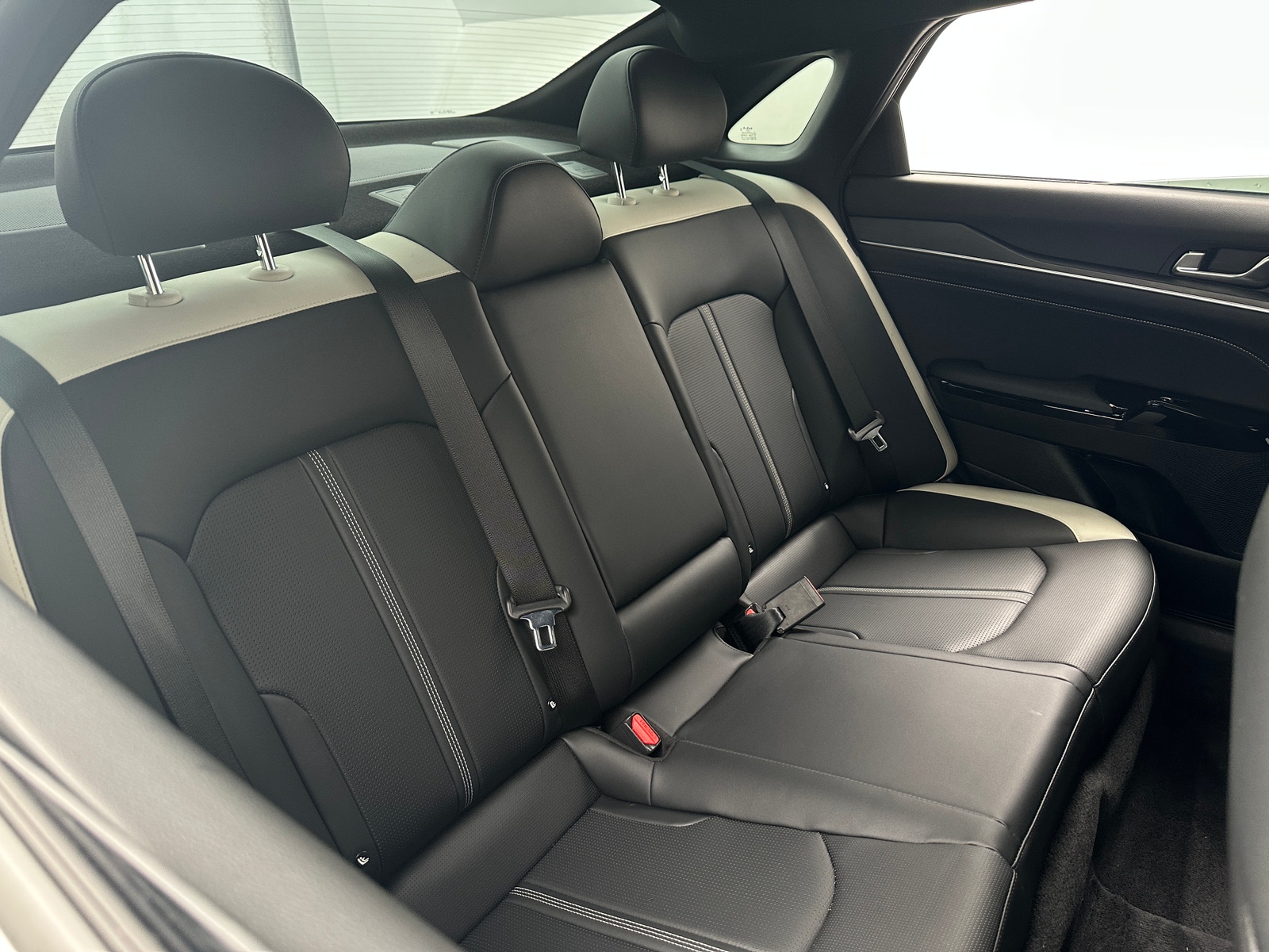 Thumbnail: 2025 Kia K5 - 6