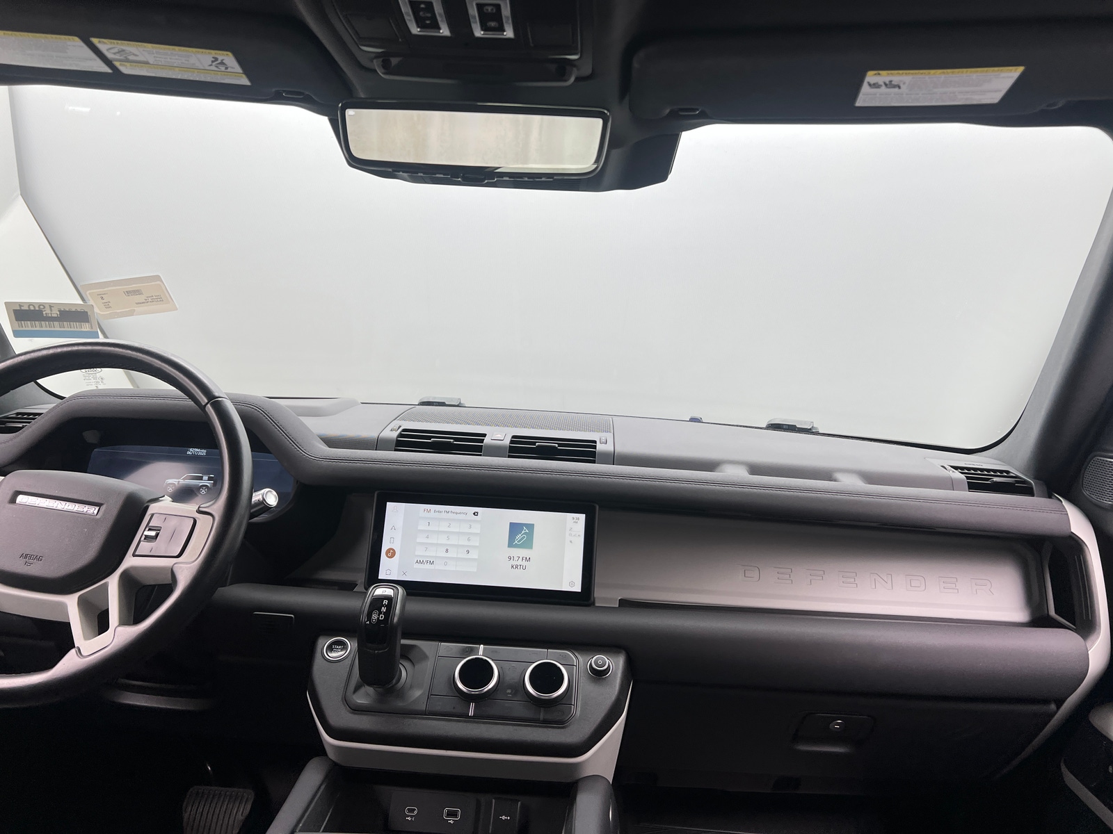 Thumbnail: 2022 Land Rover Defender - 2