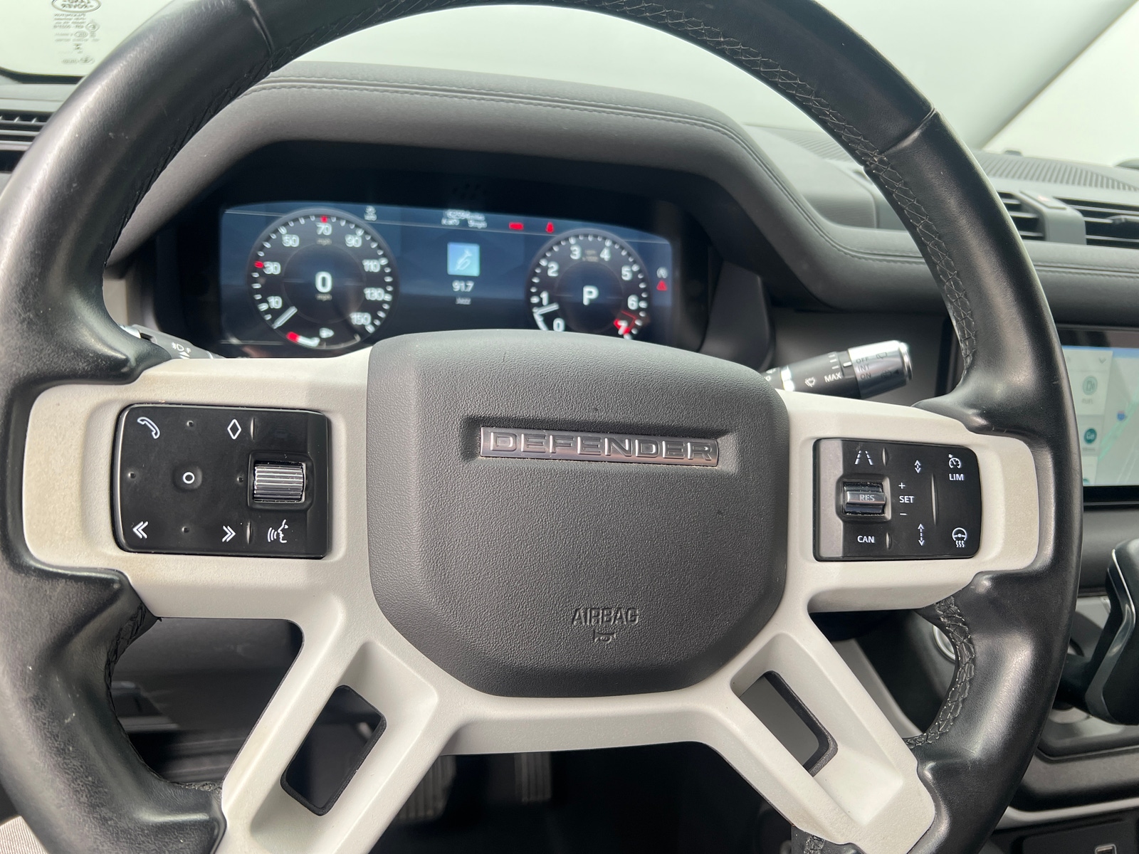 Thumbnail: 2022 Land Rover Defender - 4