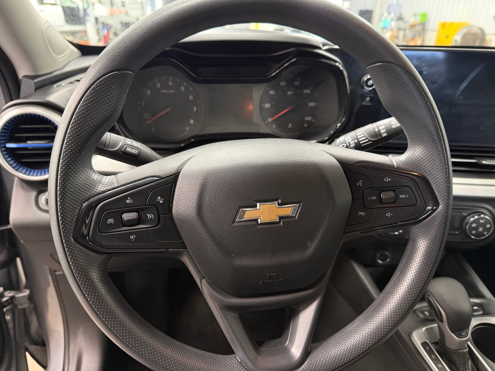 Thumbnail: 2024 Chevrolet Trax - 5