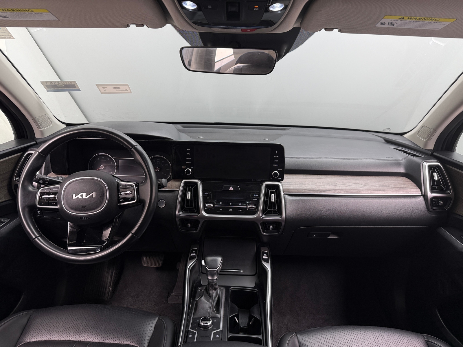 Thumbnail: 2023 Kia Sorento - 2