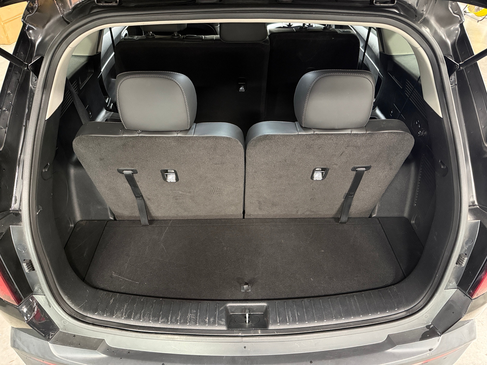 Thumbnail: 2023 Kia Sorento - 6