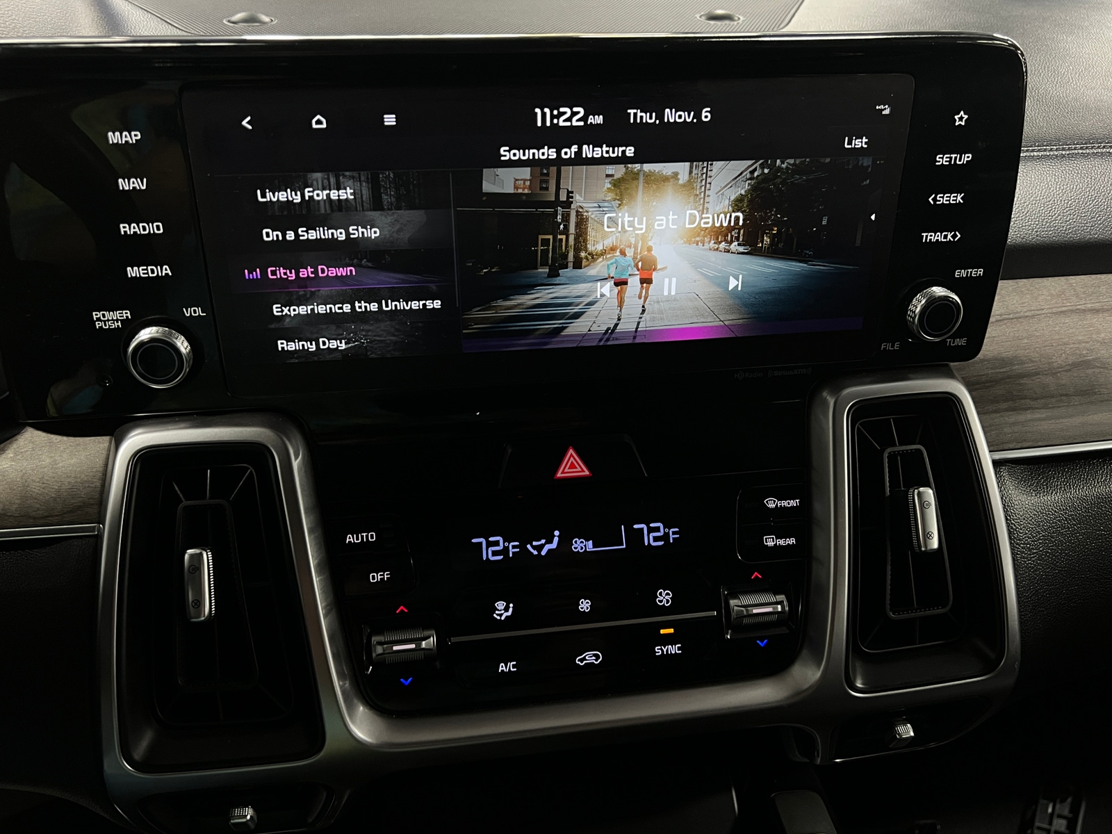 Thumbnail: 2023 Kia Sorento - 3