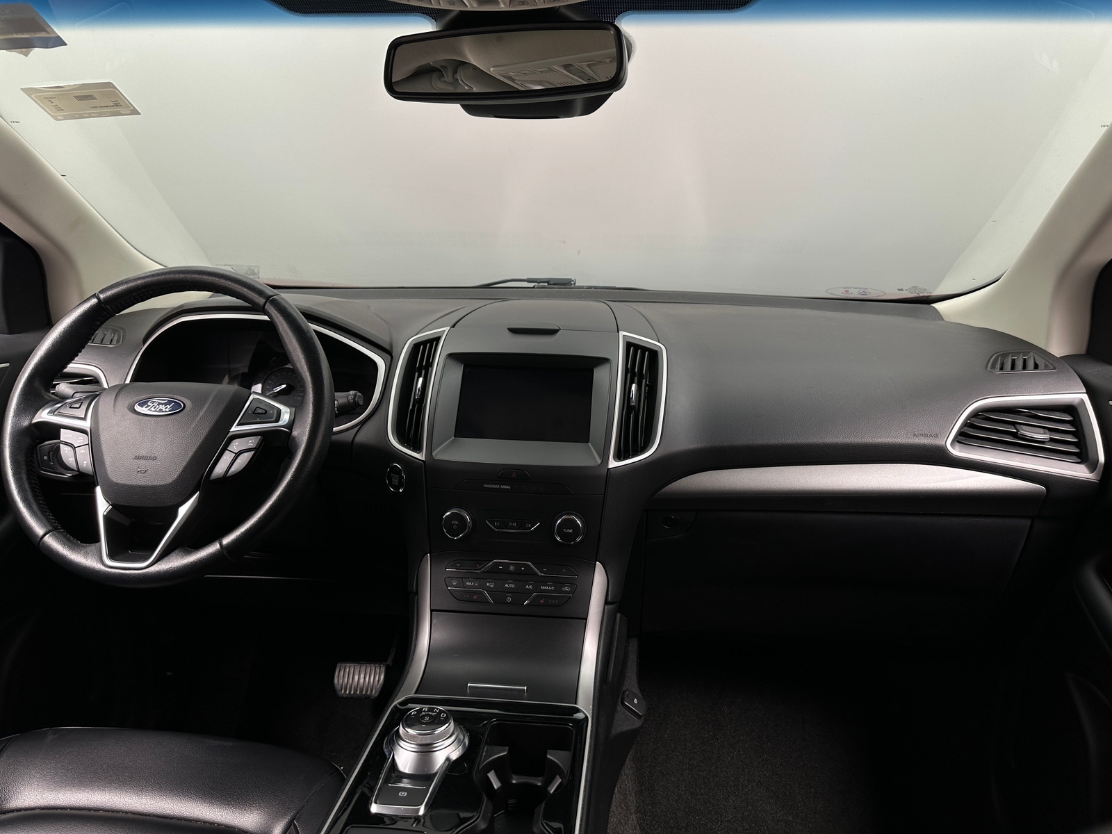 Thumbnail: 2019 Ford Edge - 3