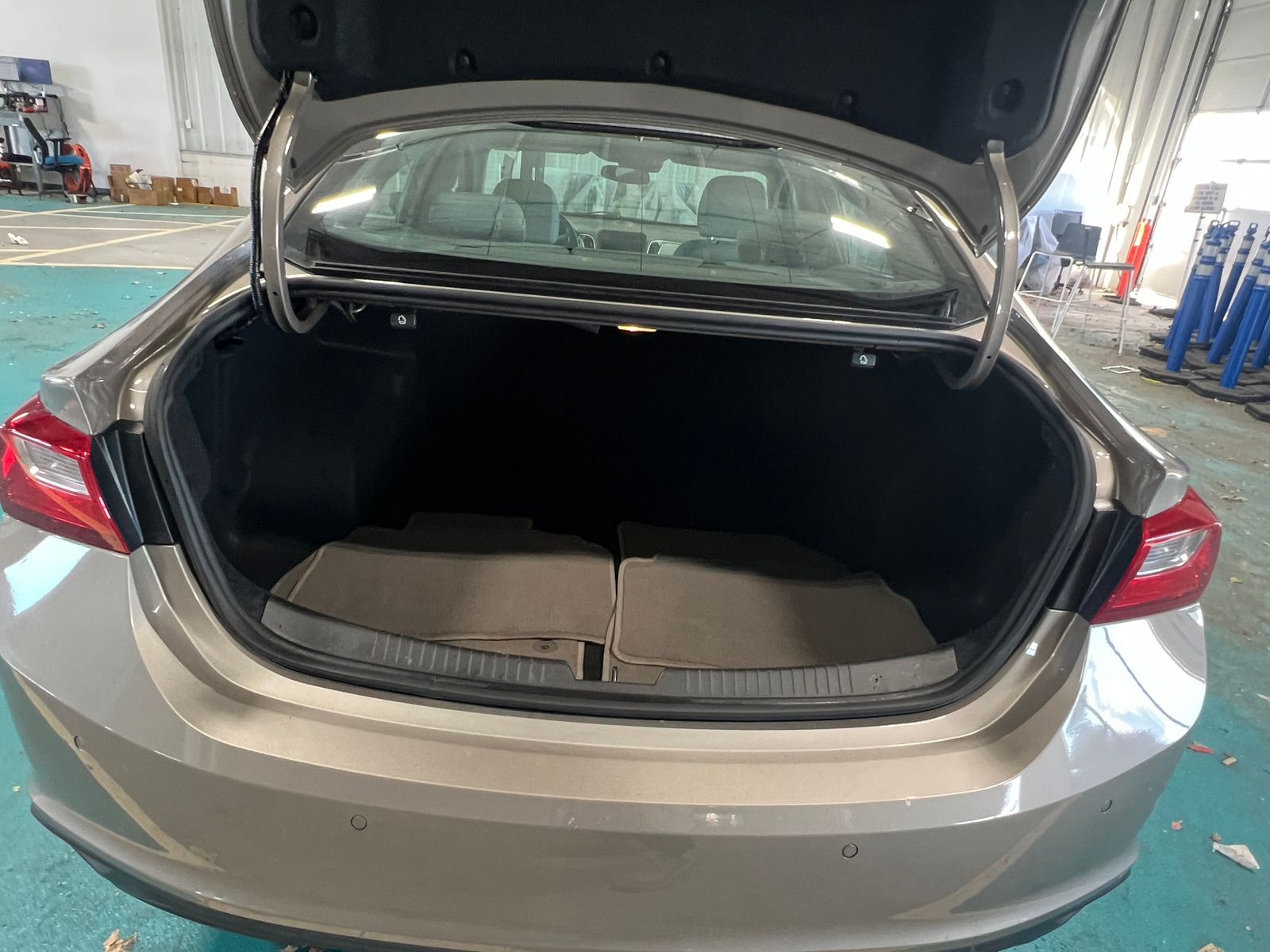 Thumbnail: 2025 Chevrolet Malibu - 7