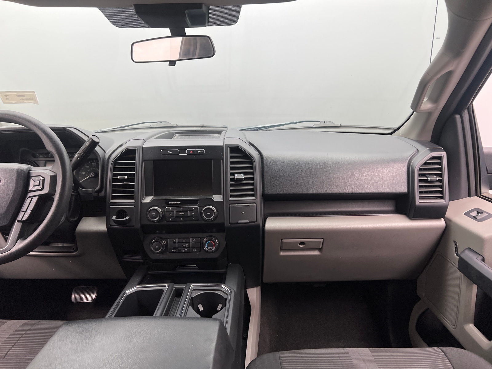 Thumbnail: 2020 Ford Econoline - 3