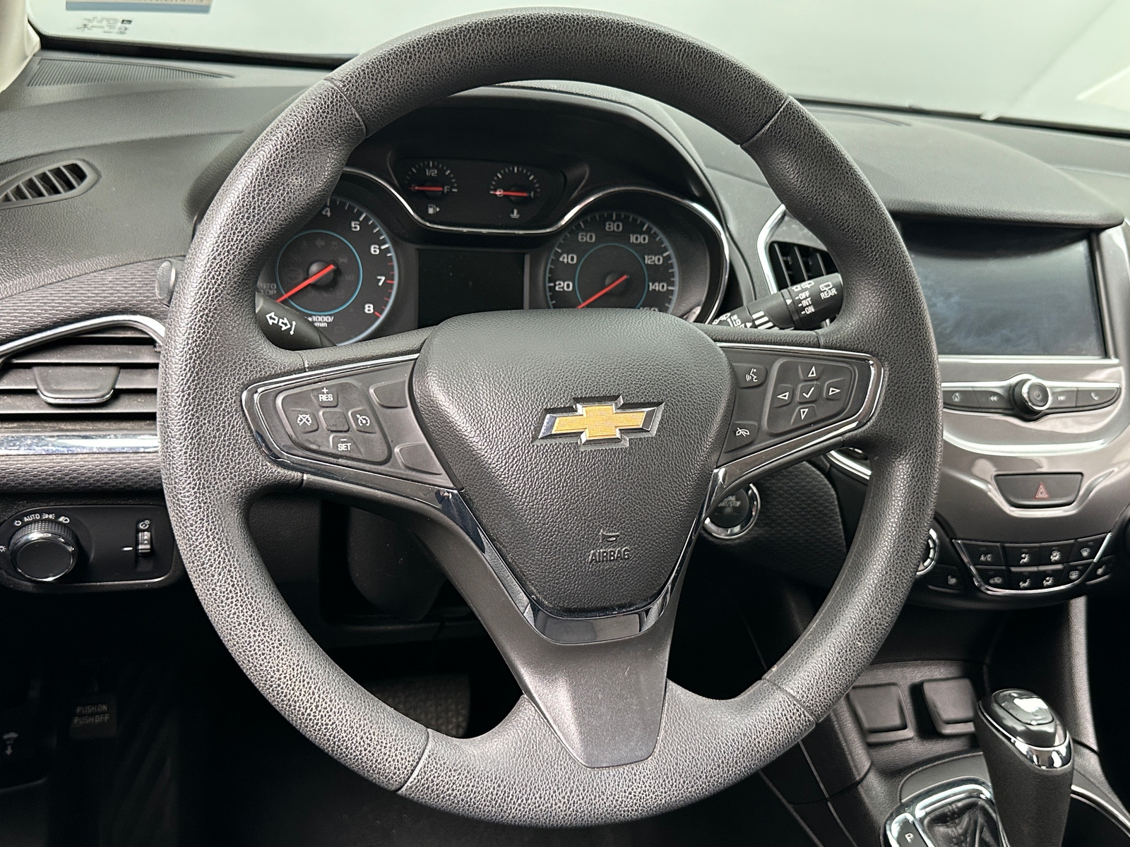 Thumbnail: 2018 Chevrolet Cruze - 5
