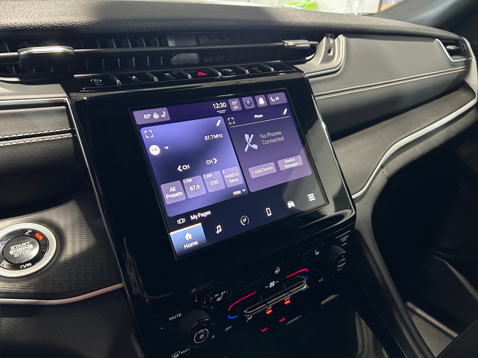 Thumbnail: 2024 Jeep Grand Cherokee L - 3