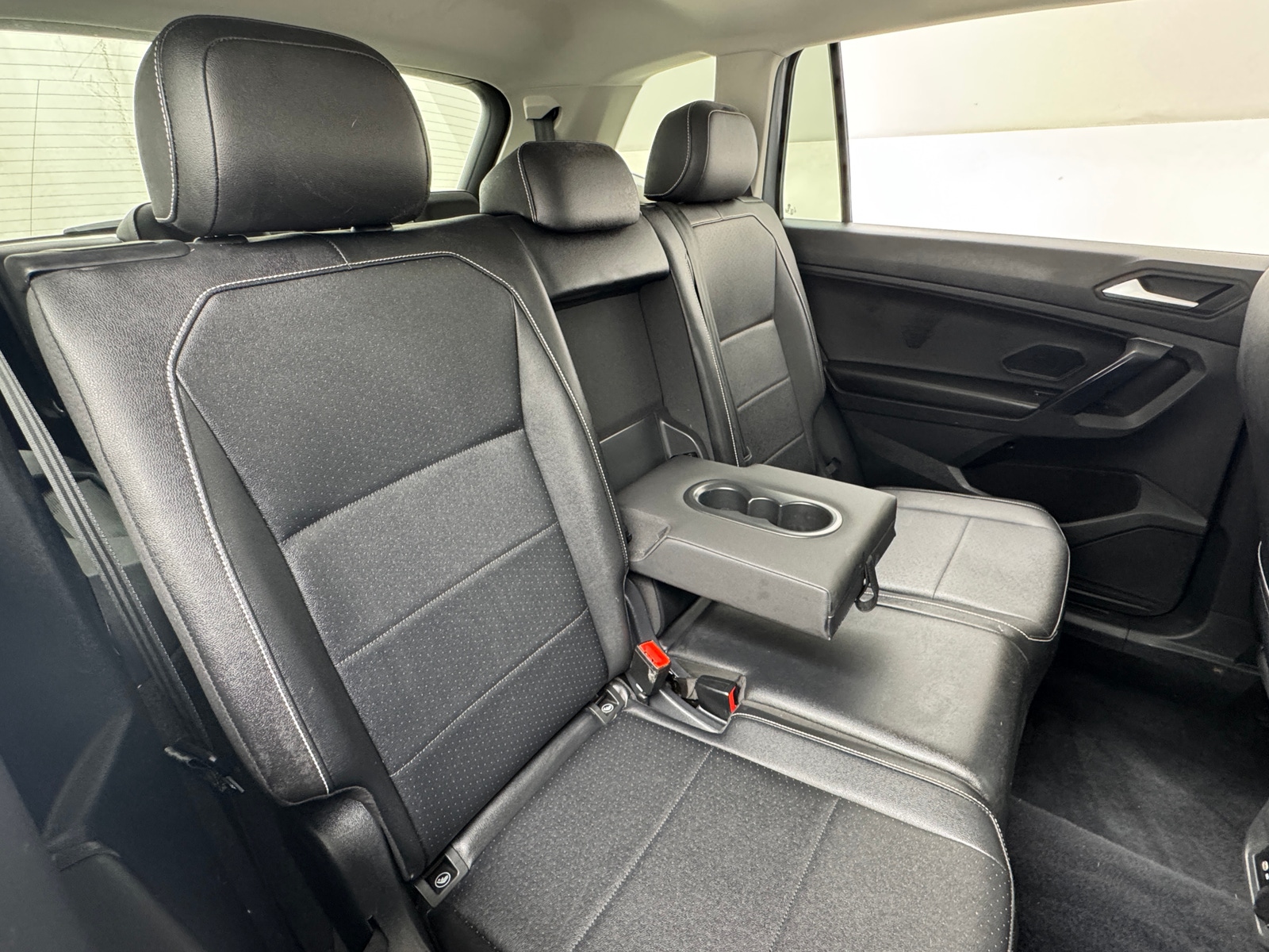 Thumbnail: 2021 Volkswagen Tiguan - 5