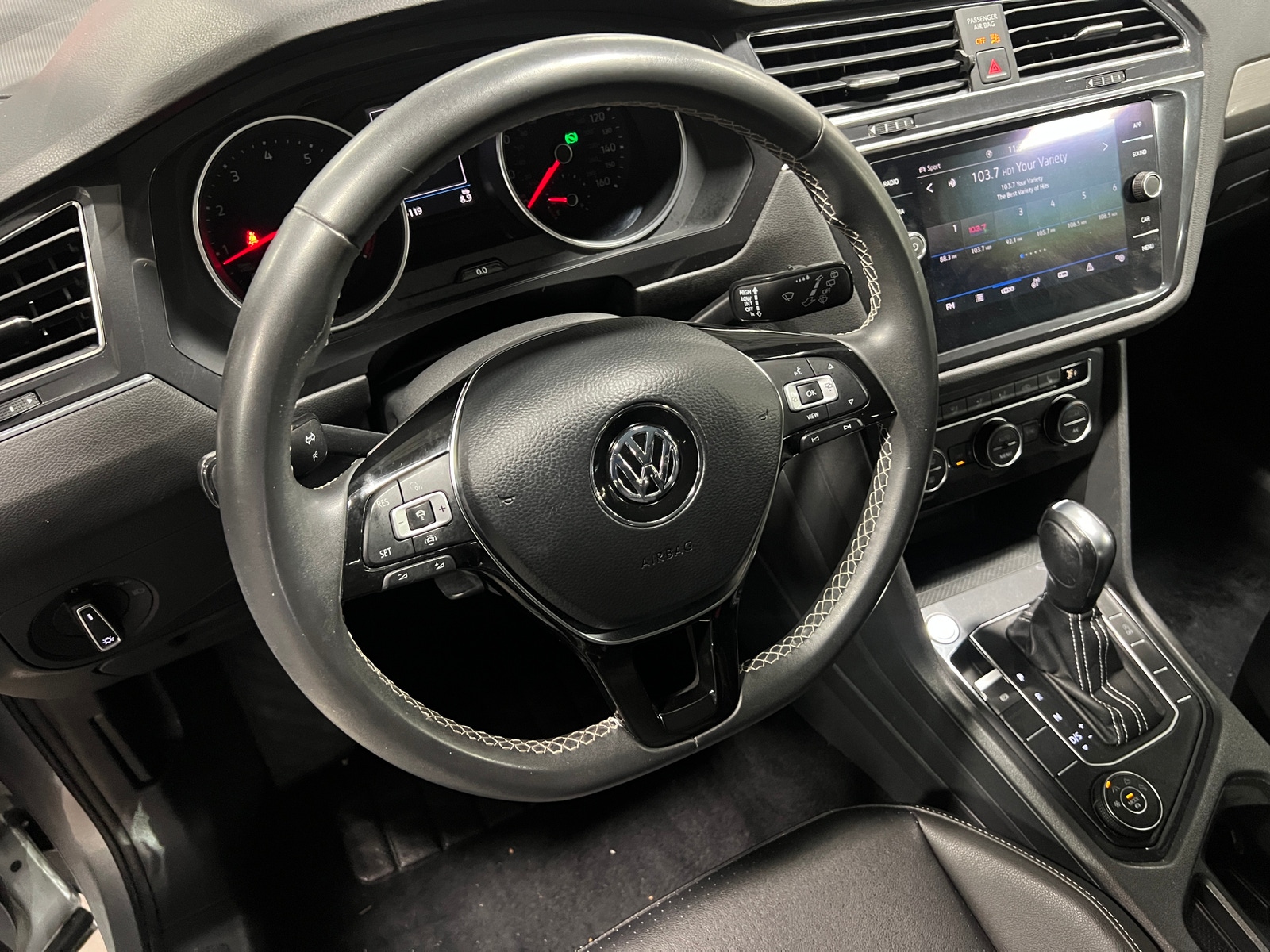 Thumbnail: 2021 Volkswagen Tiguan - 4