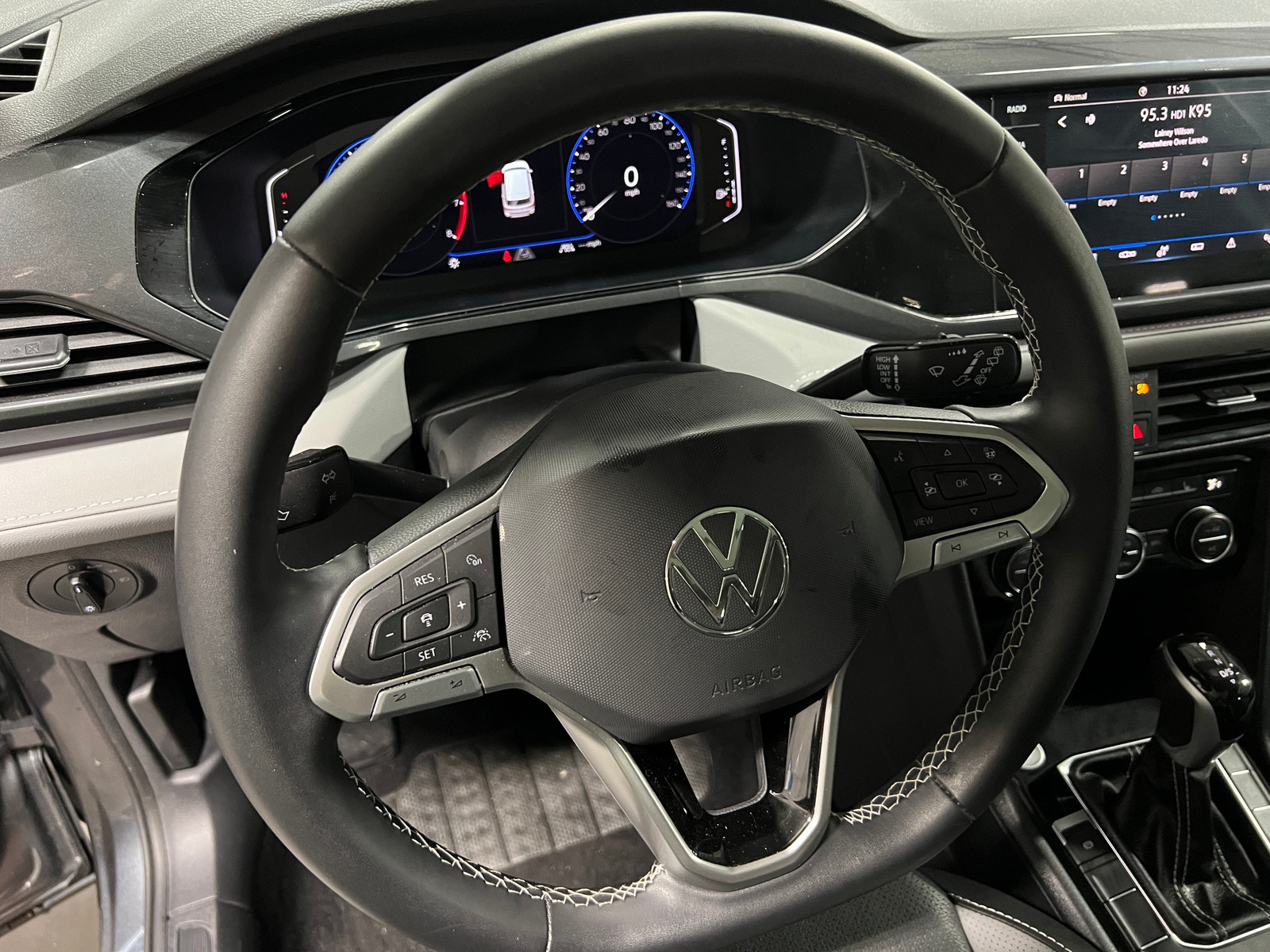 Thumbnail: 2023 Volkswagen Taos - 5