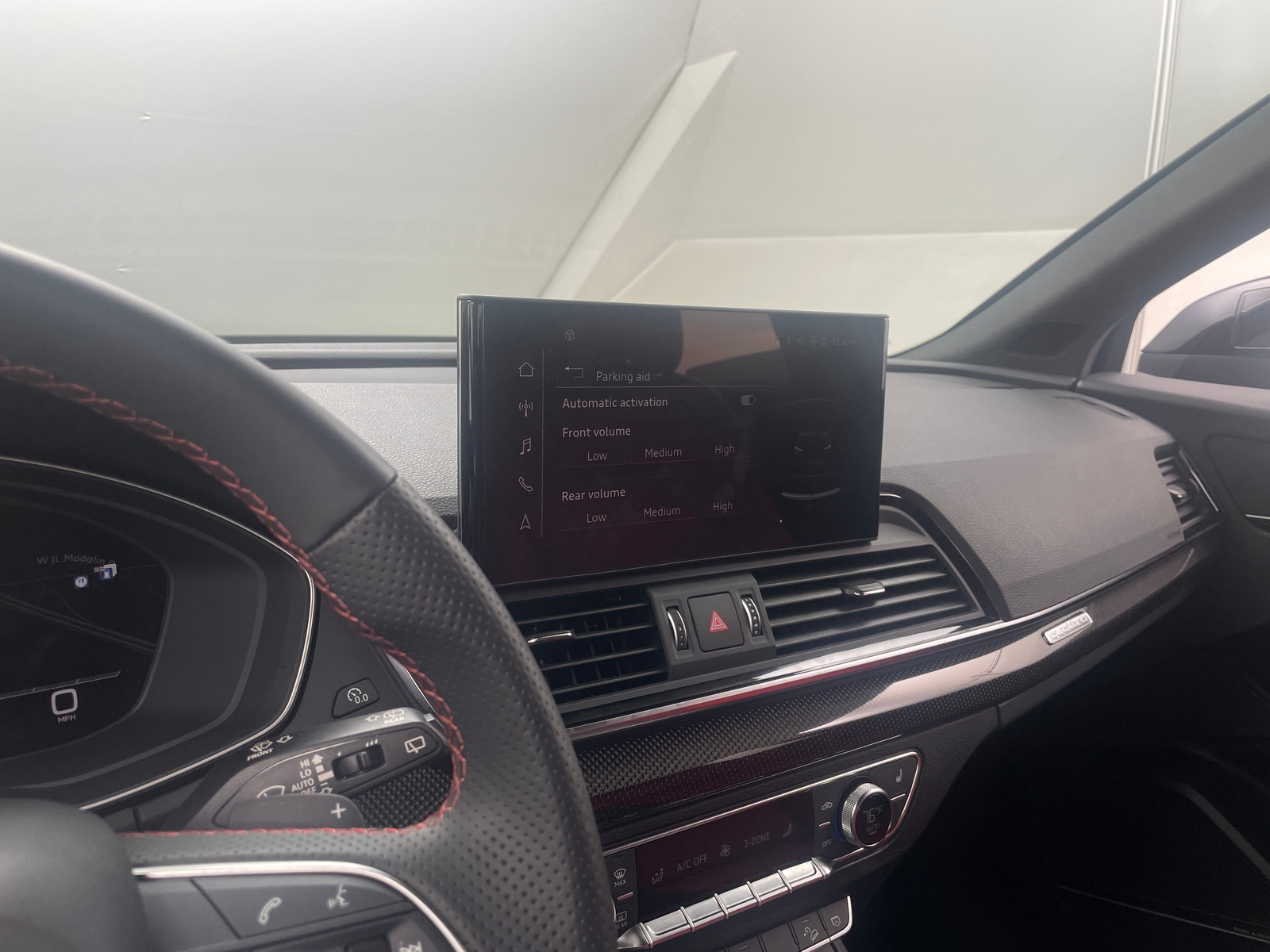 Thumbnail: 2023 Audi SQ5 - 4