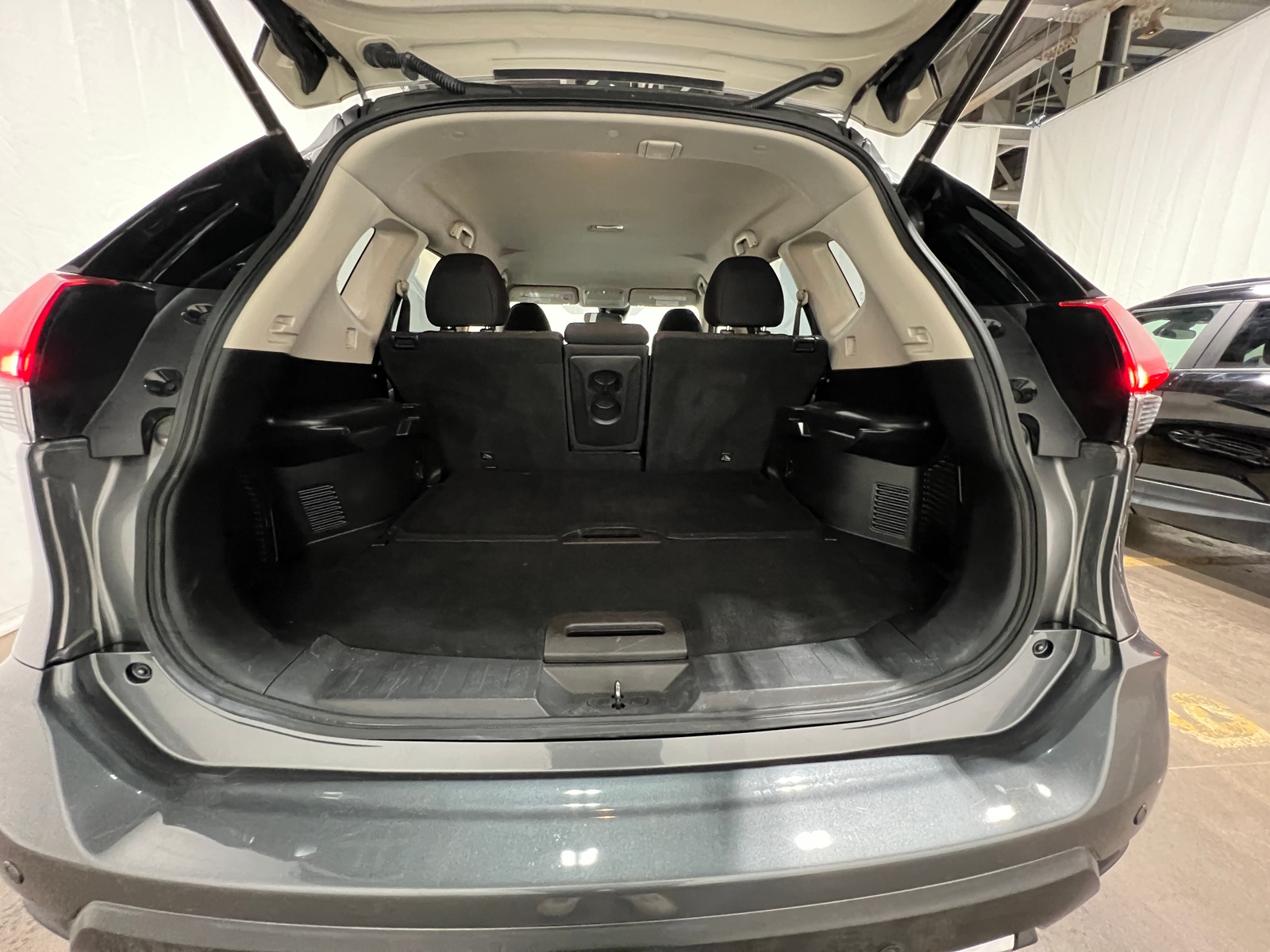 Thumbnail: 2020 Nissan Rogue - 7