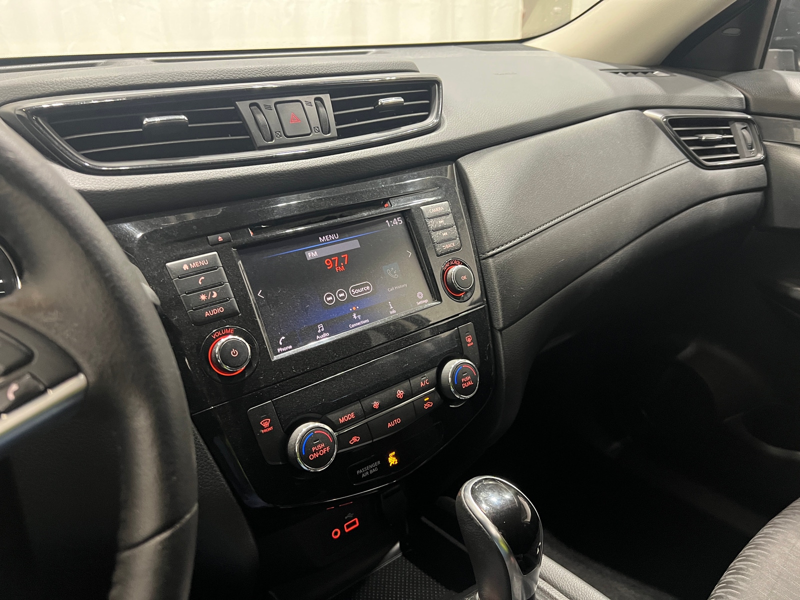 Thumbnail: 2020 Nissan Rogue - 4