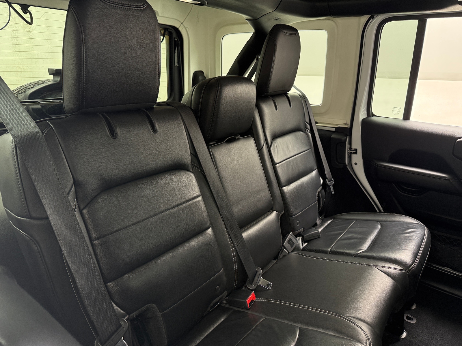 Thumbnail: 2018 Jeep Wrangler - 5