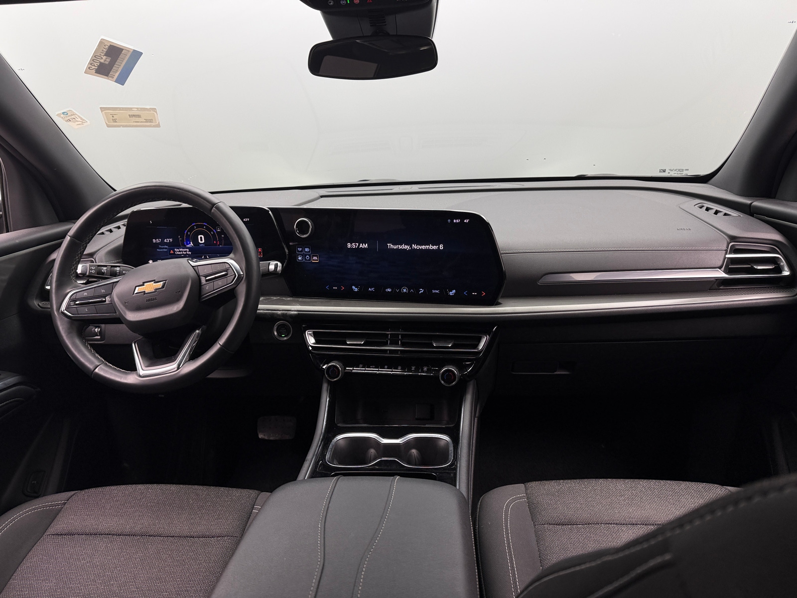 Thumbnail: 2024 Chevrolet Traverse - 3