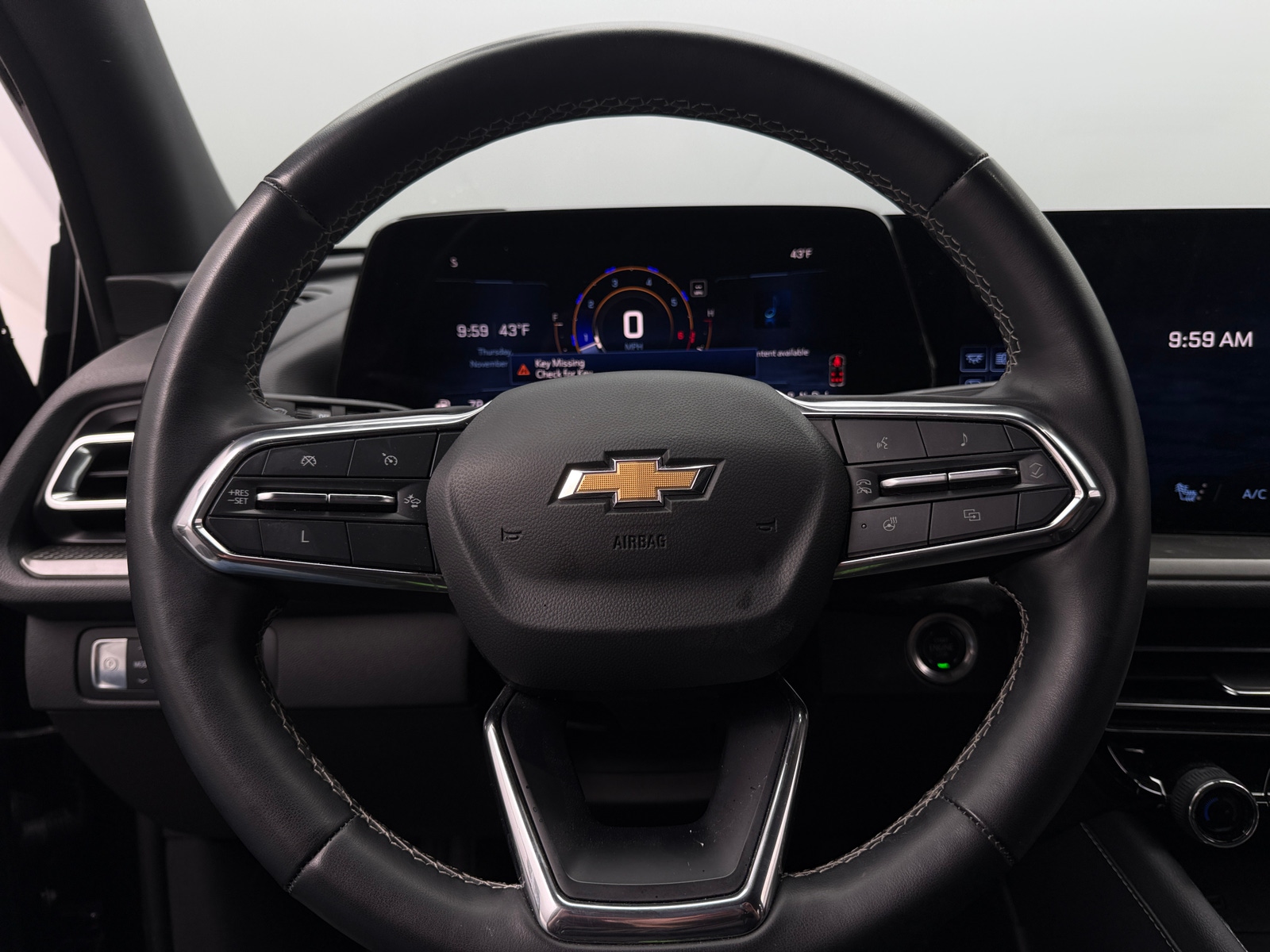 Thumbnail: 2024 Chevrolet Traverse - 5