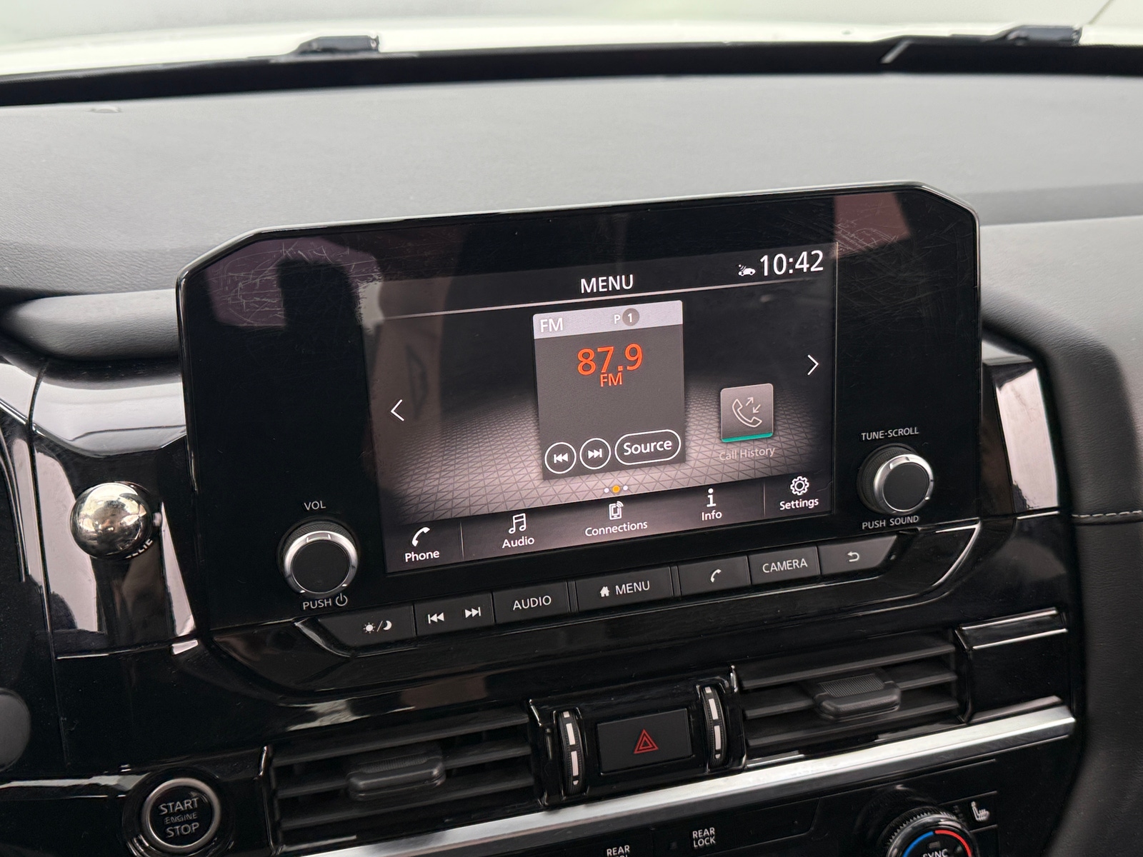 Thumbnail: 2022 Nissan Pathfinder - 4