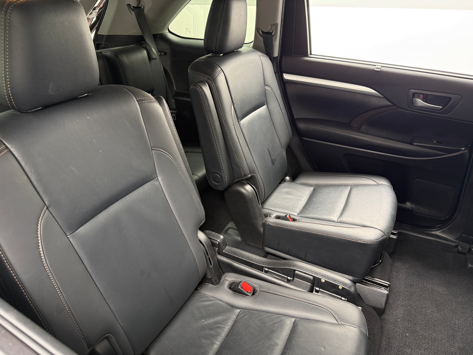 Thumbnail: 2019 Toyota Highlander - 5