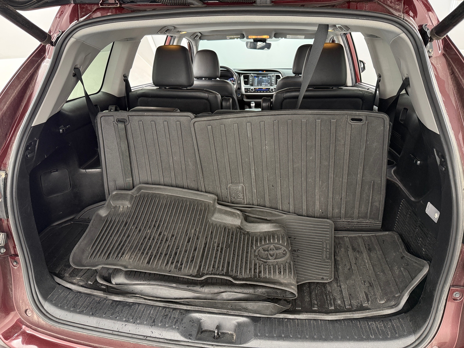 Thumbnail: 2019 Toyota Highlander - 6