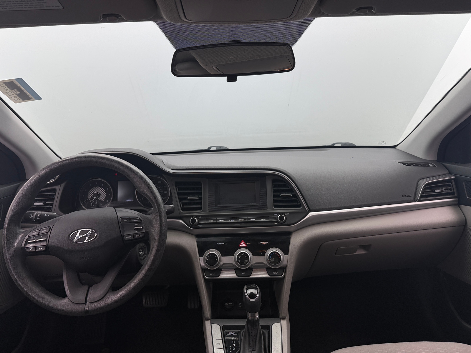 Thumbnail: 2019 Hyundai Elantra - 3