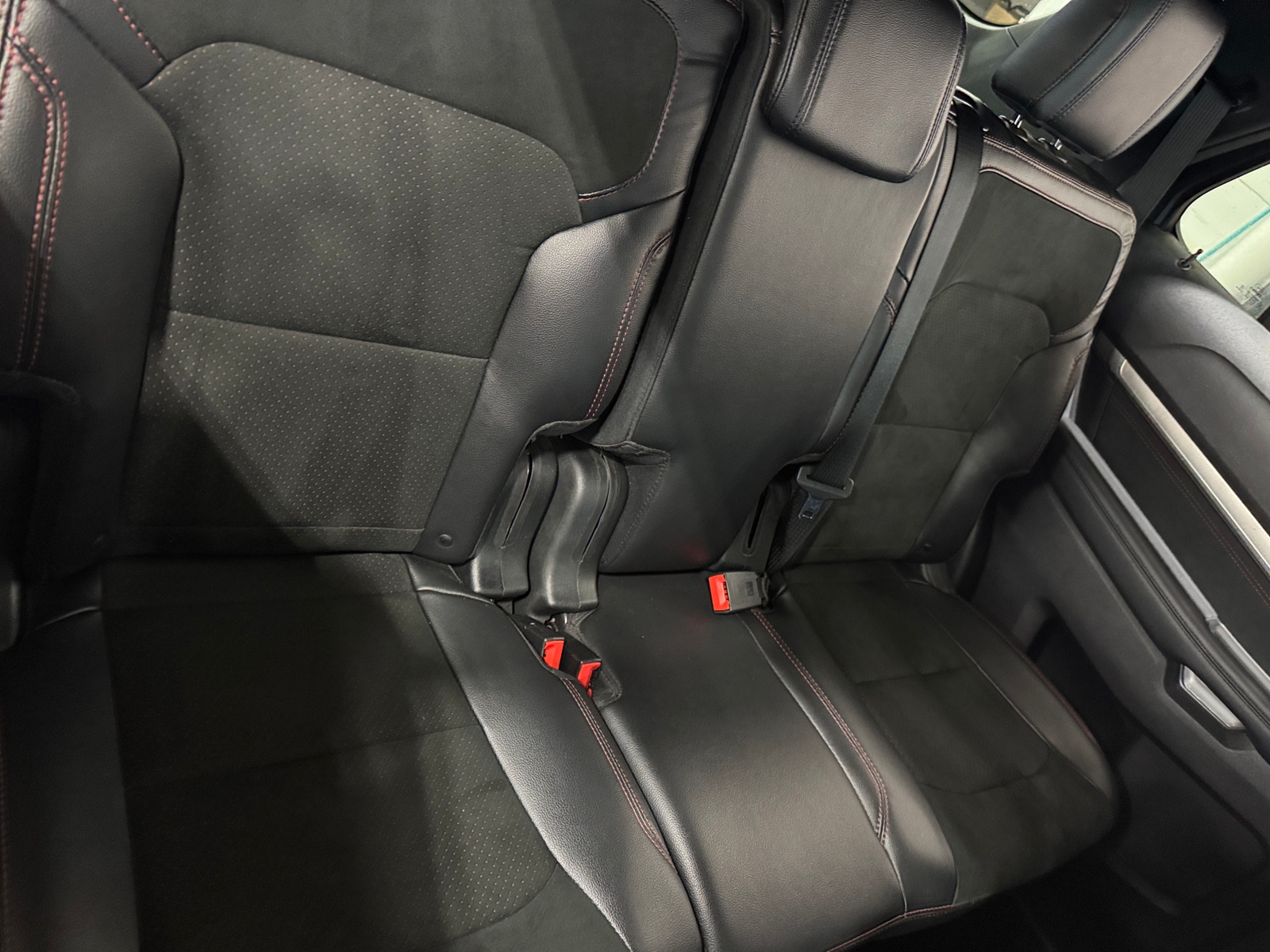 Thumbnail: 2019 Ford Explorer - 6