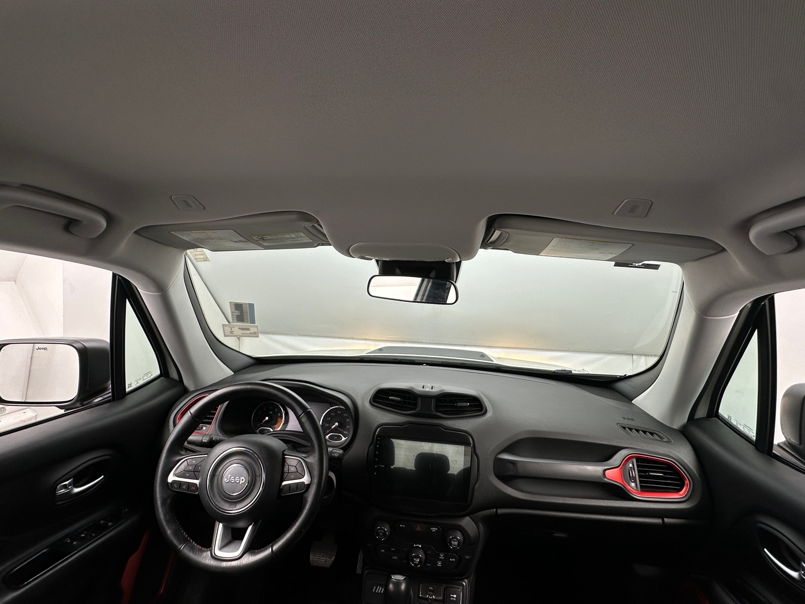 Thumbnail: 2018 Jeep Renegade - 3