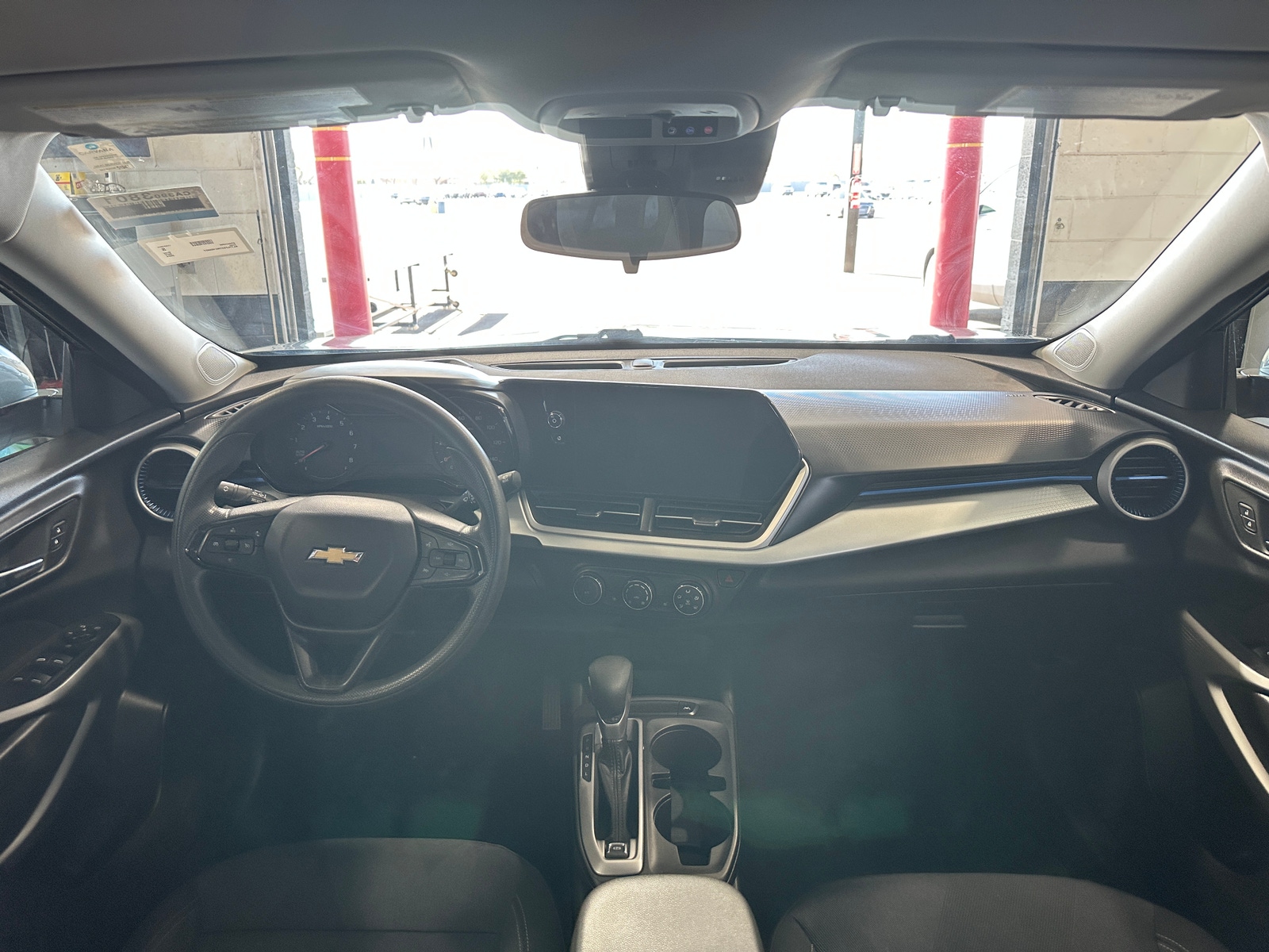 Thumbnail: 2024 Chevrolet Trax - 3