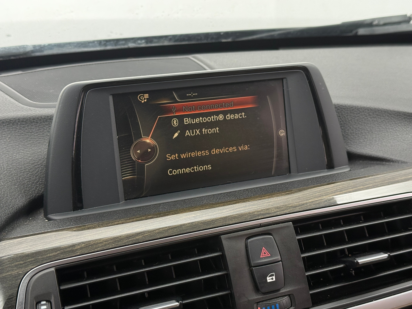 Thumbnail: 2017 BMW 3 Series - 3