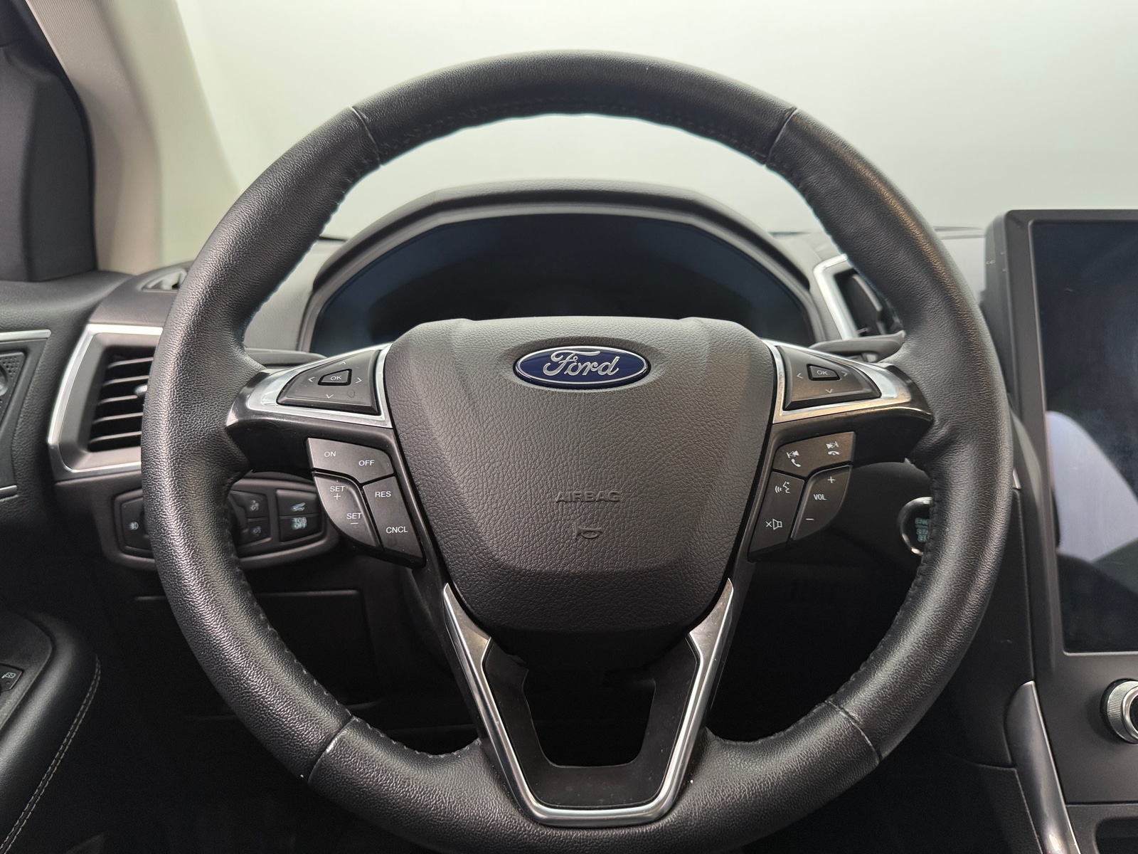 Thumbnail: 2024 Ford Edge - 4