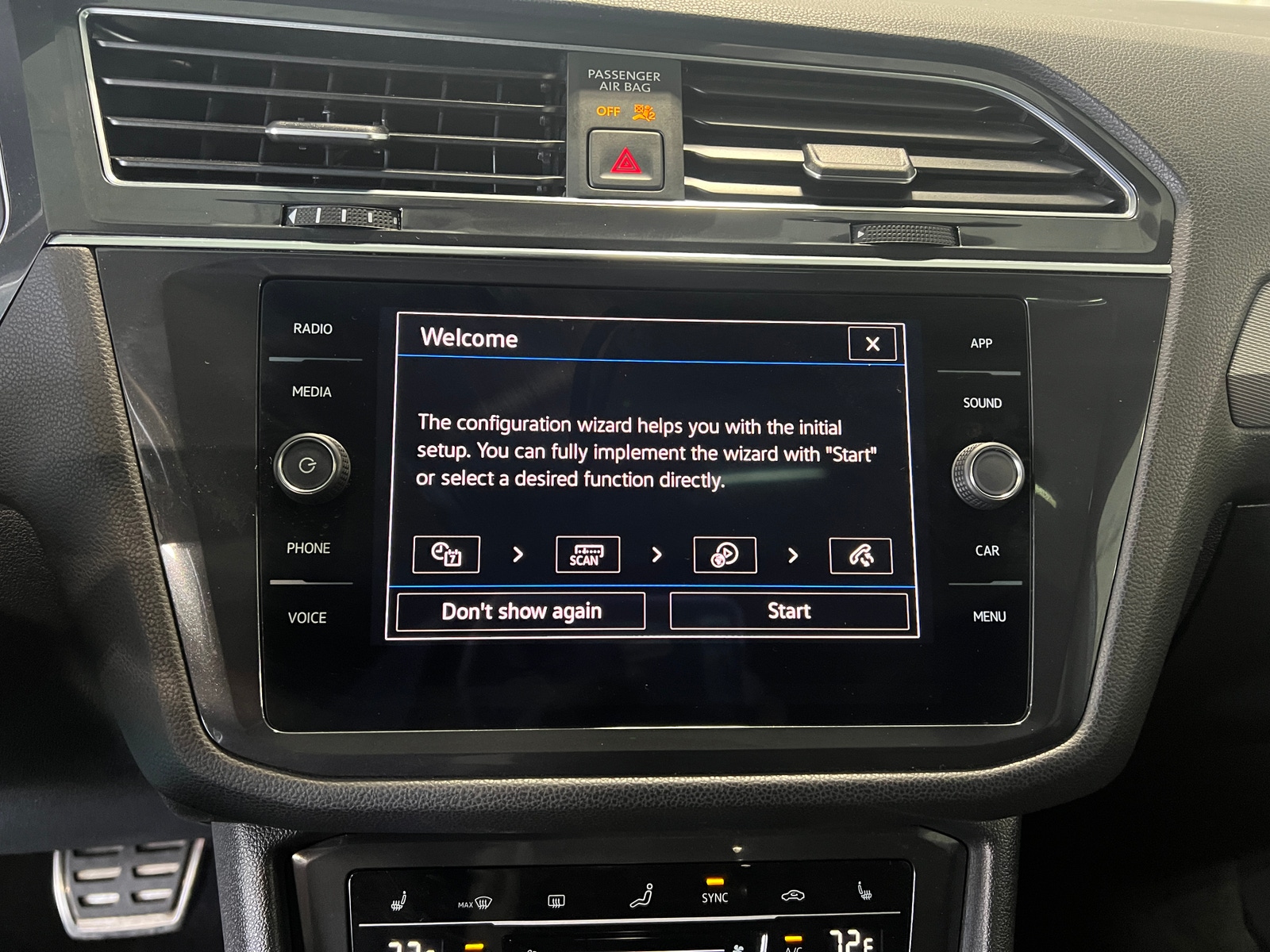 Thumbnail: 2023 Volkswagen Tiguan - 3