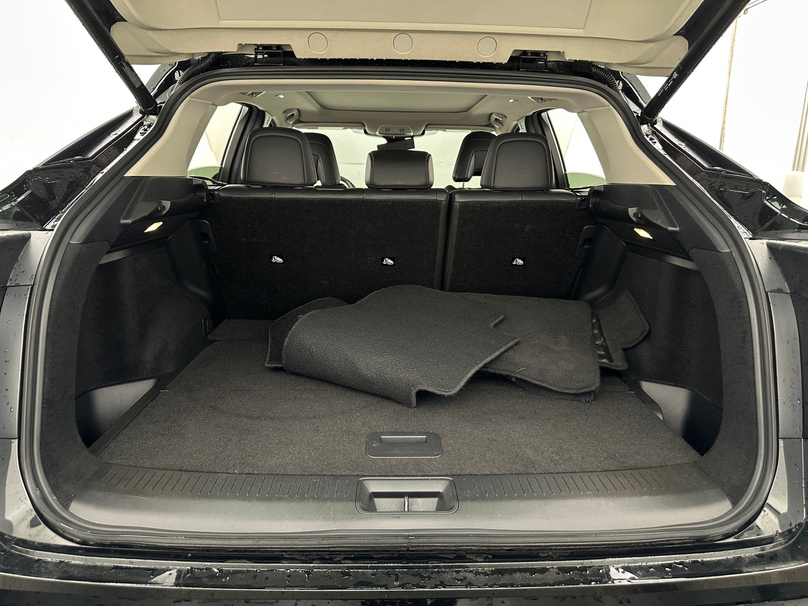 Thumbnail: 2023 Nissan Ariya - 6