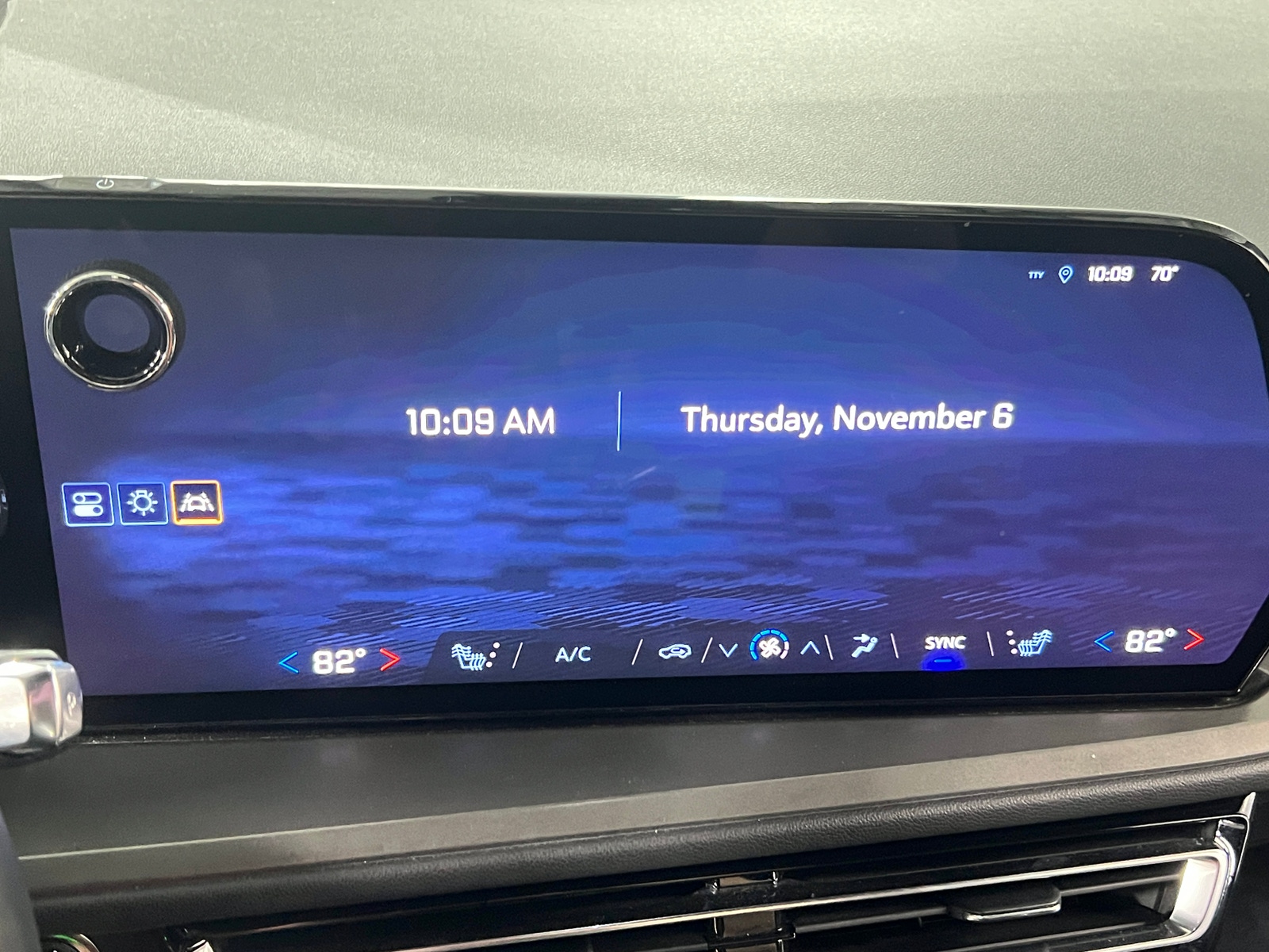 Thumbnail: 2024 Chevrolet Traverse - 4