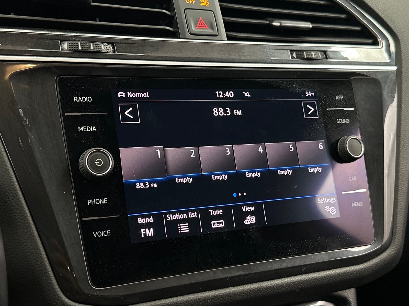 Thumbnail: 2019 Volkswagen Tiguan - 3