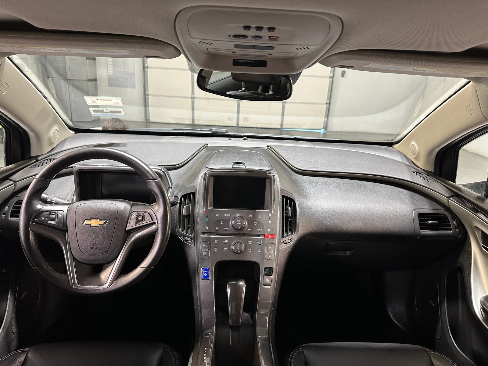 Thumbnail: 2015 Chevrolet Volt - 2