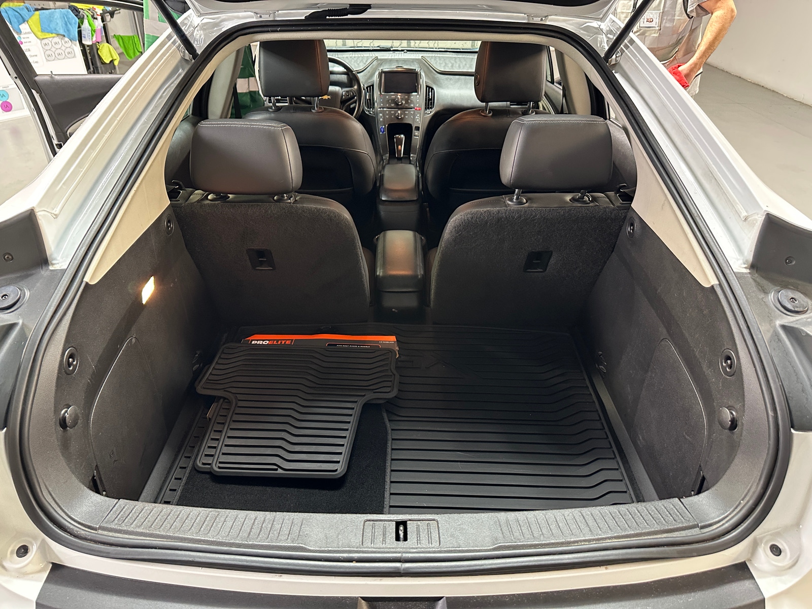 Thumbnail: 2015 Chevrolet Volt - 6