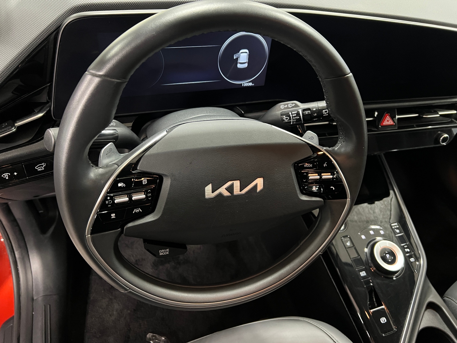 Thumbnail: 2023 Kia Niro - 4