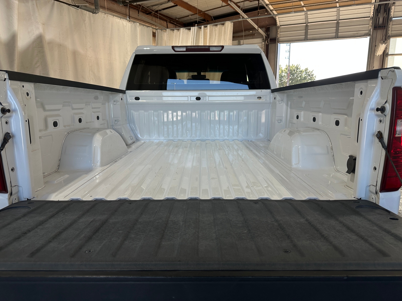 Thumbnail: 2021 Chevrolet Silverado 1500 - 7