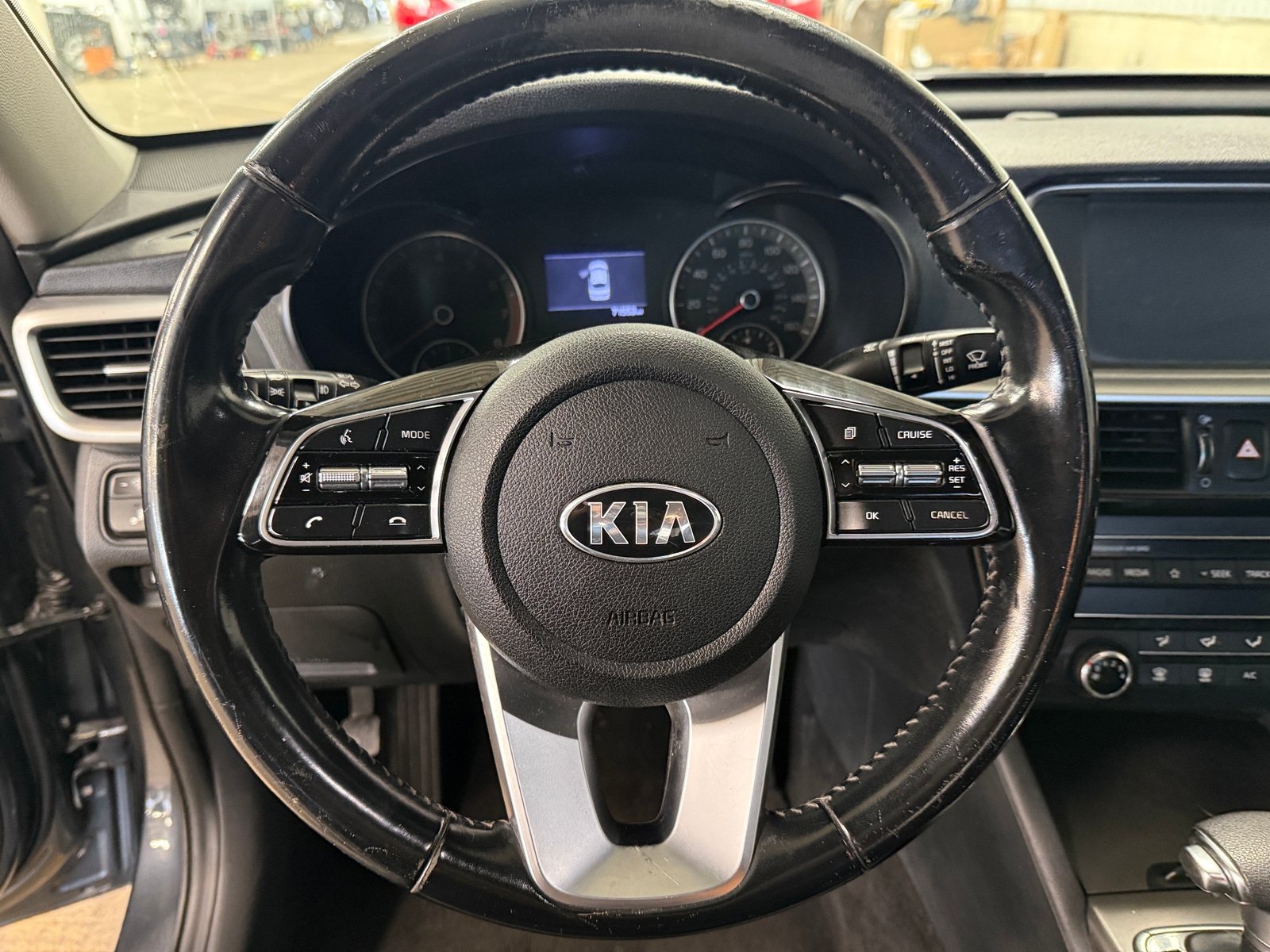 Thumbnail: 2020 Kia Optima - 4