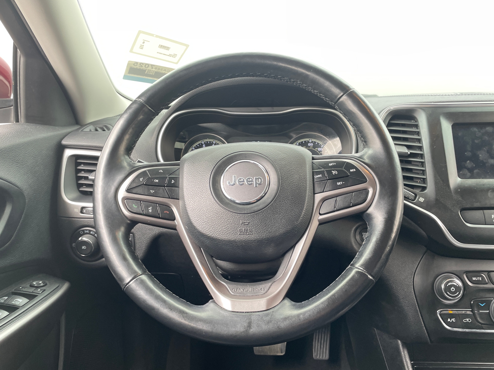 Thumbnail: 2021 Jeep Cherokee - 4