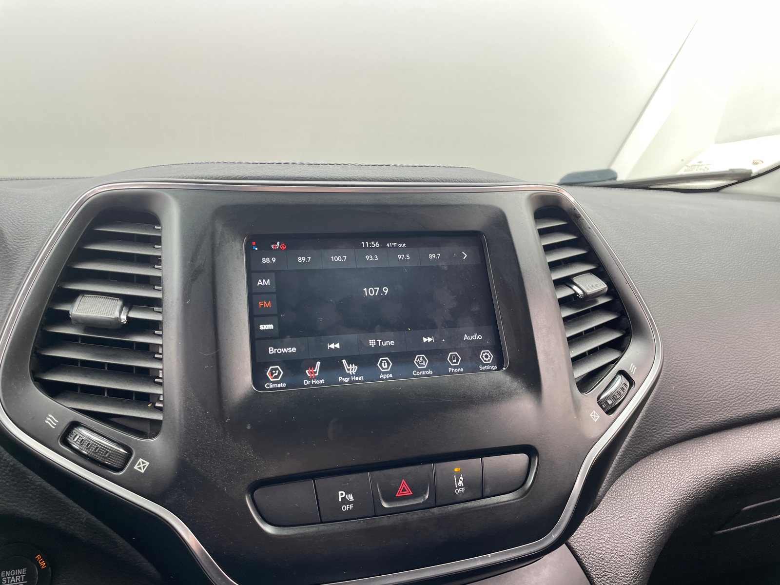 Thumbnail: 2021 Jeep Cherokee - 3